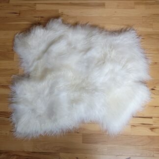 set of six white Icelandic sheepskin seat cover