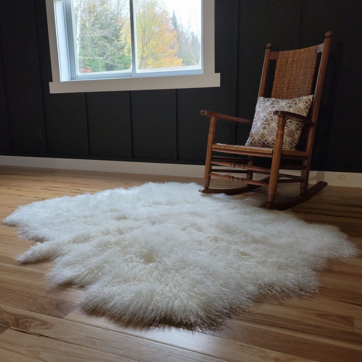 Genuine Sheepskin Rugs & Natural Lambskin Pelt Throws - Noryageur USA