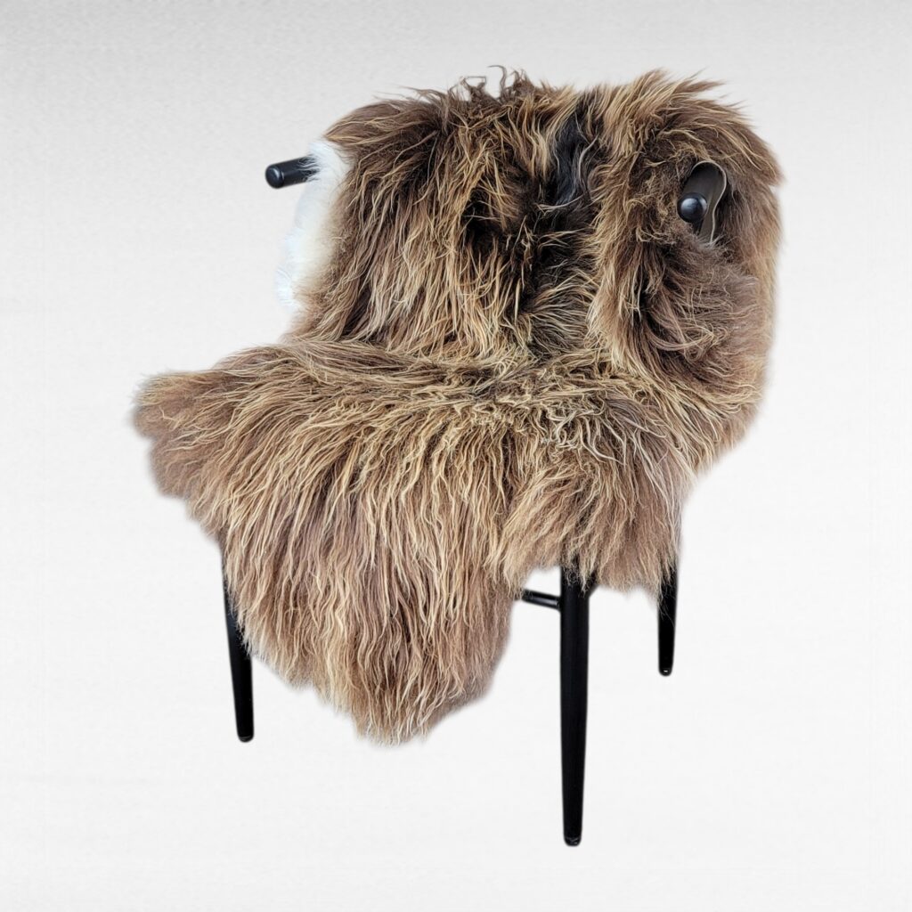 Soft Lightweight Supple Rusty Brown + White Sheepskin (49" x 32")