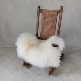 Curly Natural Icelandic Sheepskin Rug 46″ x 28″