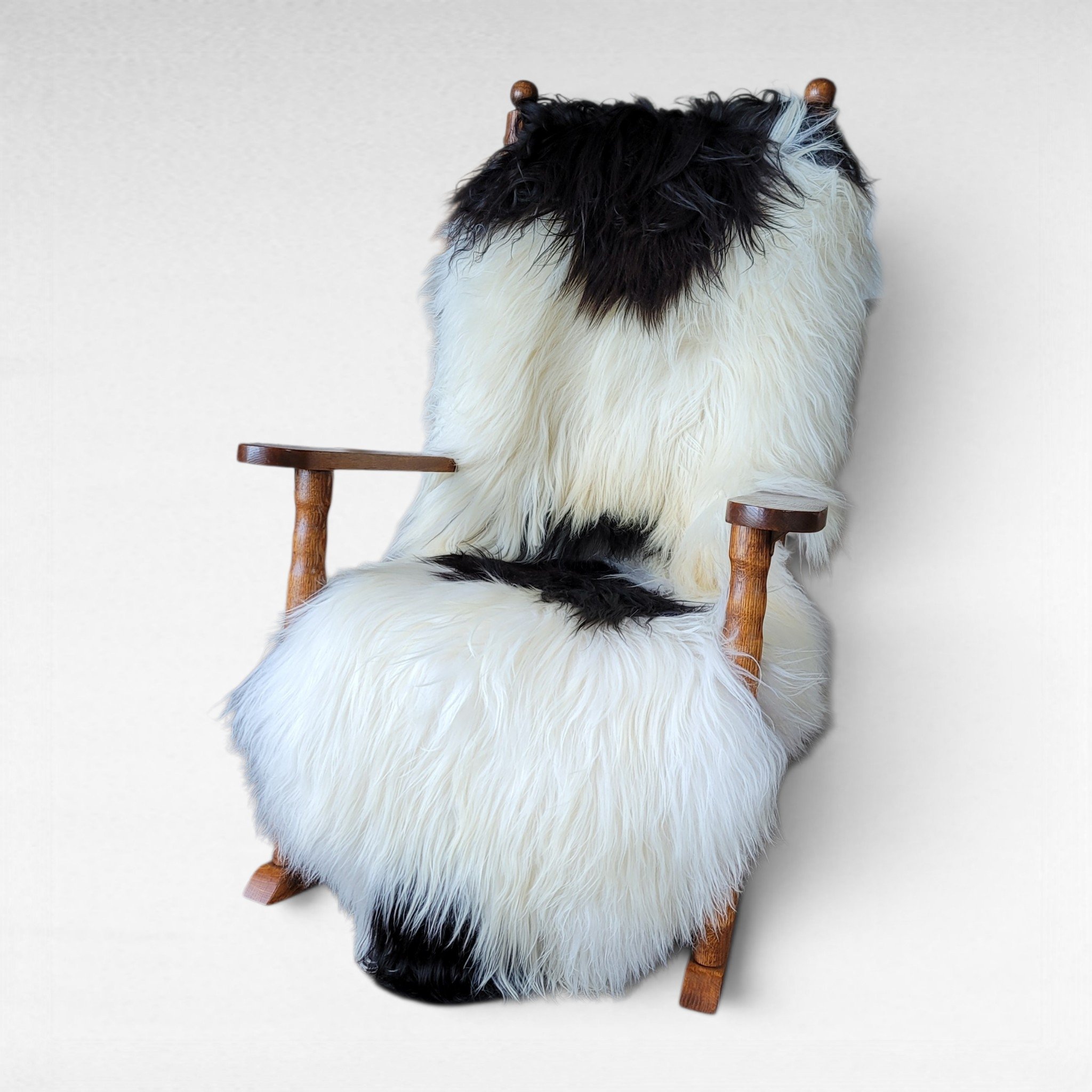 Spotted Double Pelt Long Icelandic Sheepskin Spotted Double Pelt Long Icelandic Sheepskin - Image 2