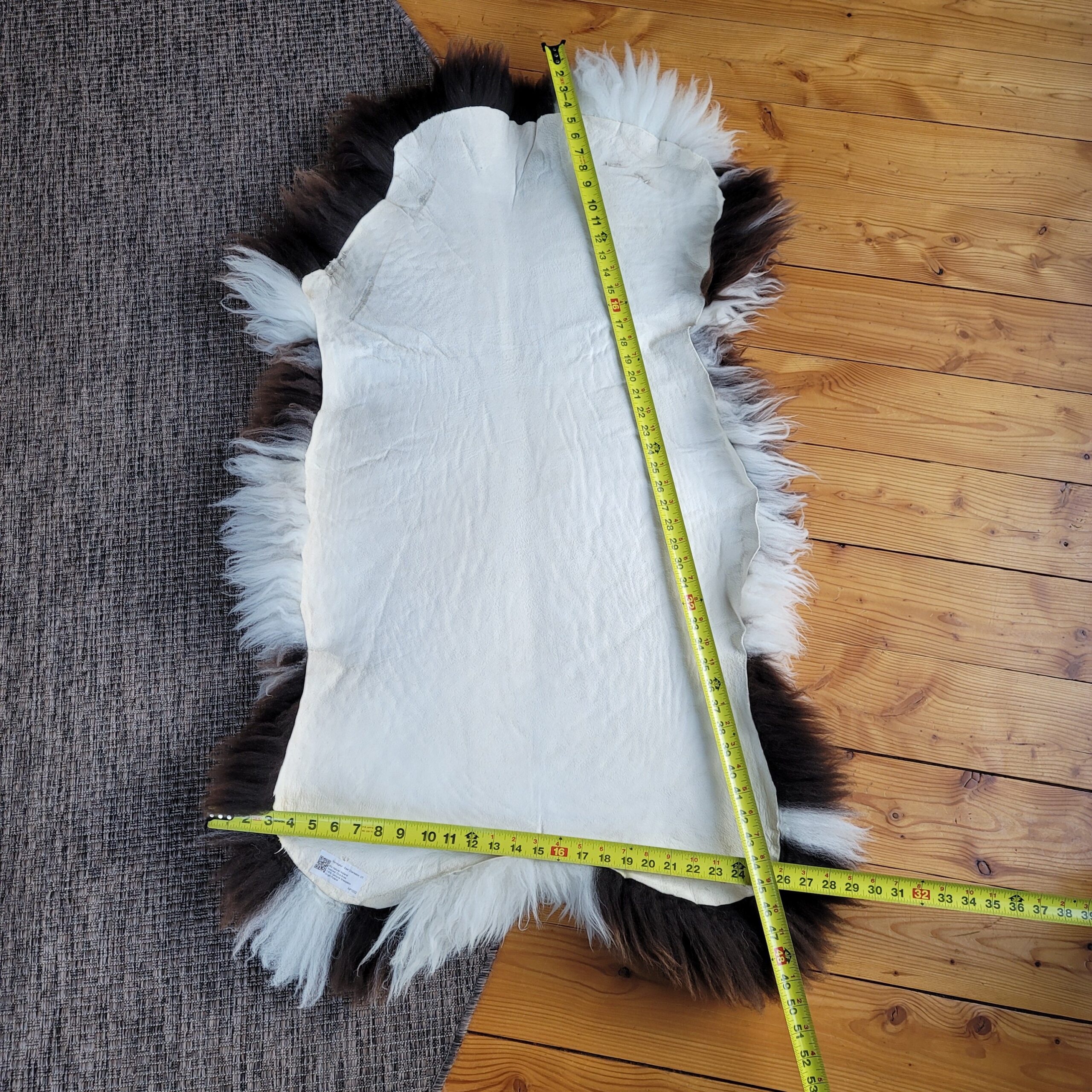 Extra Large Soft Spotted Genuine Holland Sheepskin (51" x 29") - Image 5