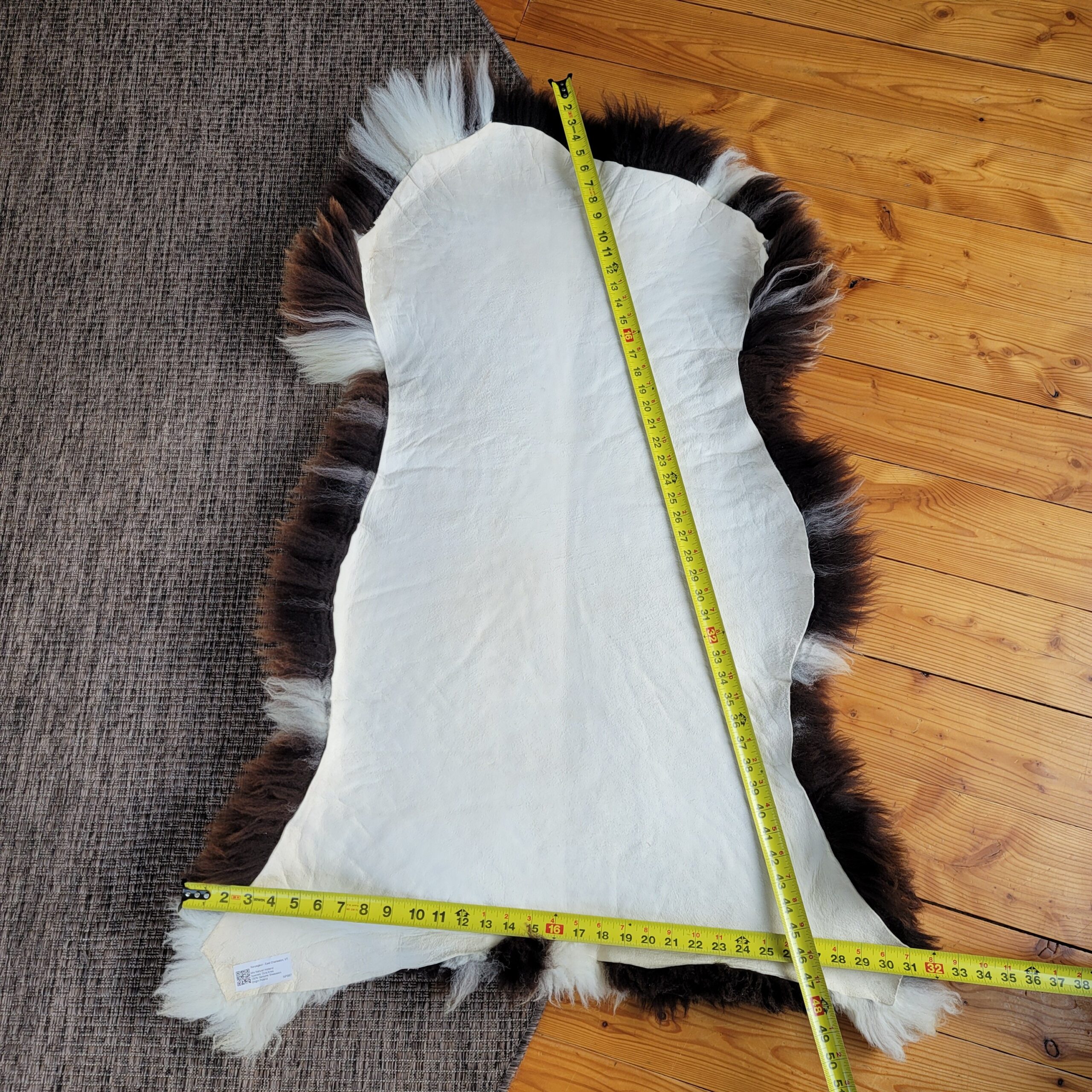 Extra Large Dense Soft Holland Sheepskin 48" x 32" - Image 5