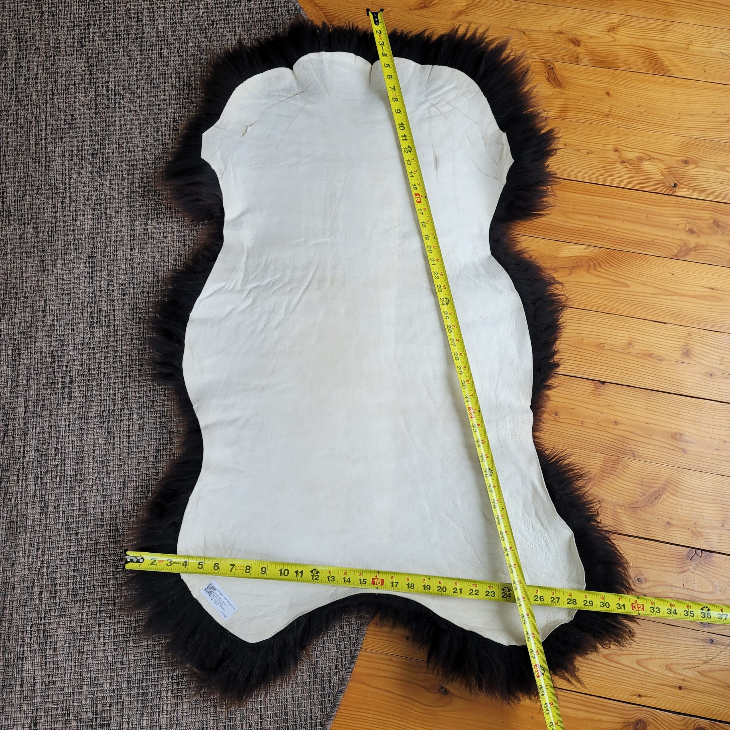 Large Soft Plush Lofty Brown Genuine Dutch Sheepskin 49" x 32" Large Soft Plush Lofty Brown Genuine Dutch Sheepskin 49" x 32" - Image 5