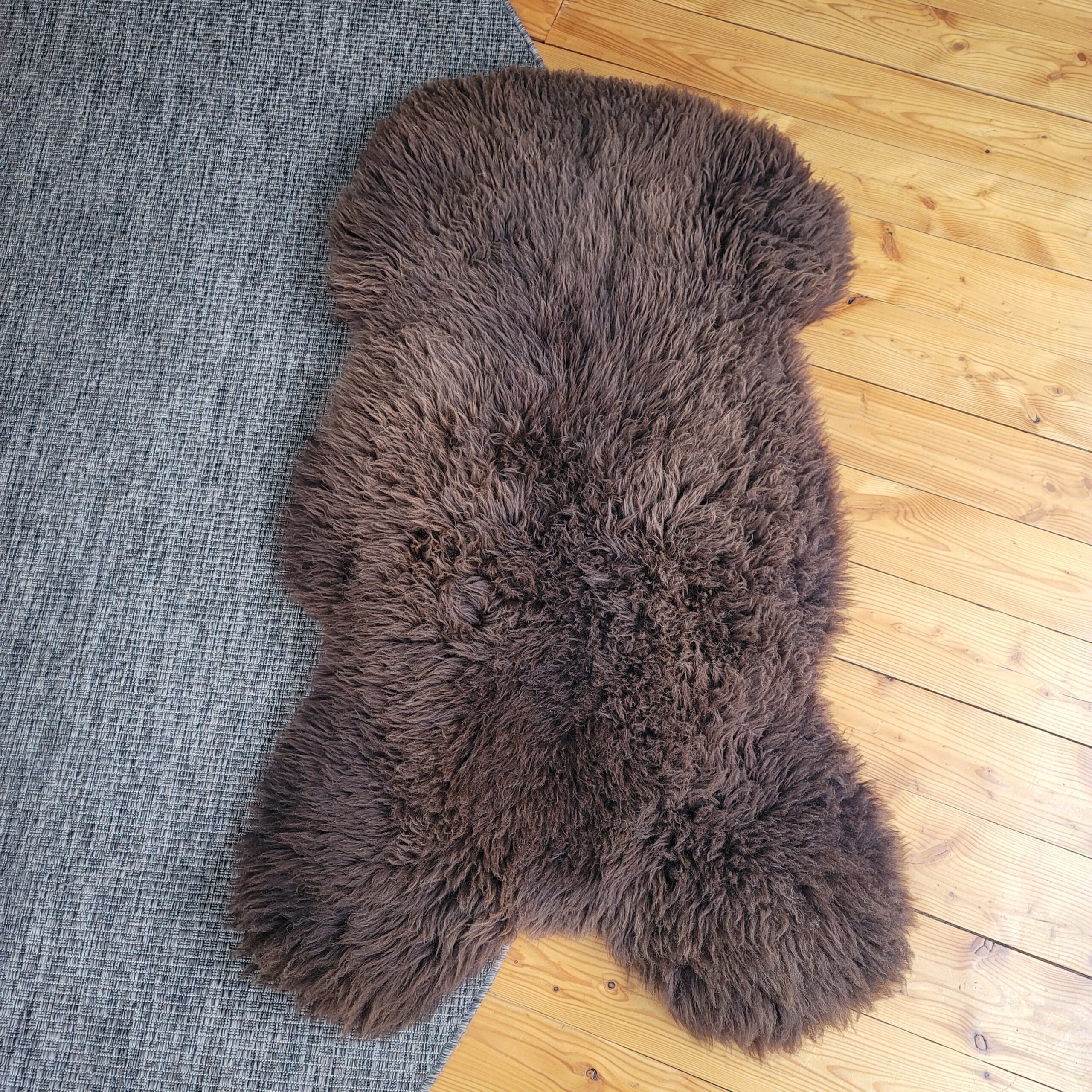 Large Natural Brown Lofty Plush Dutch Sheepskin 52" x 32" Large Natural Brown Lofty Plush Dutch Sheepskin 52" x 32" - Image 3