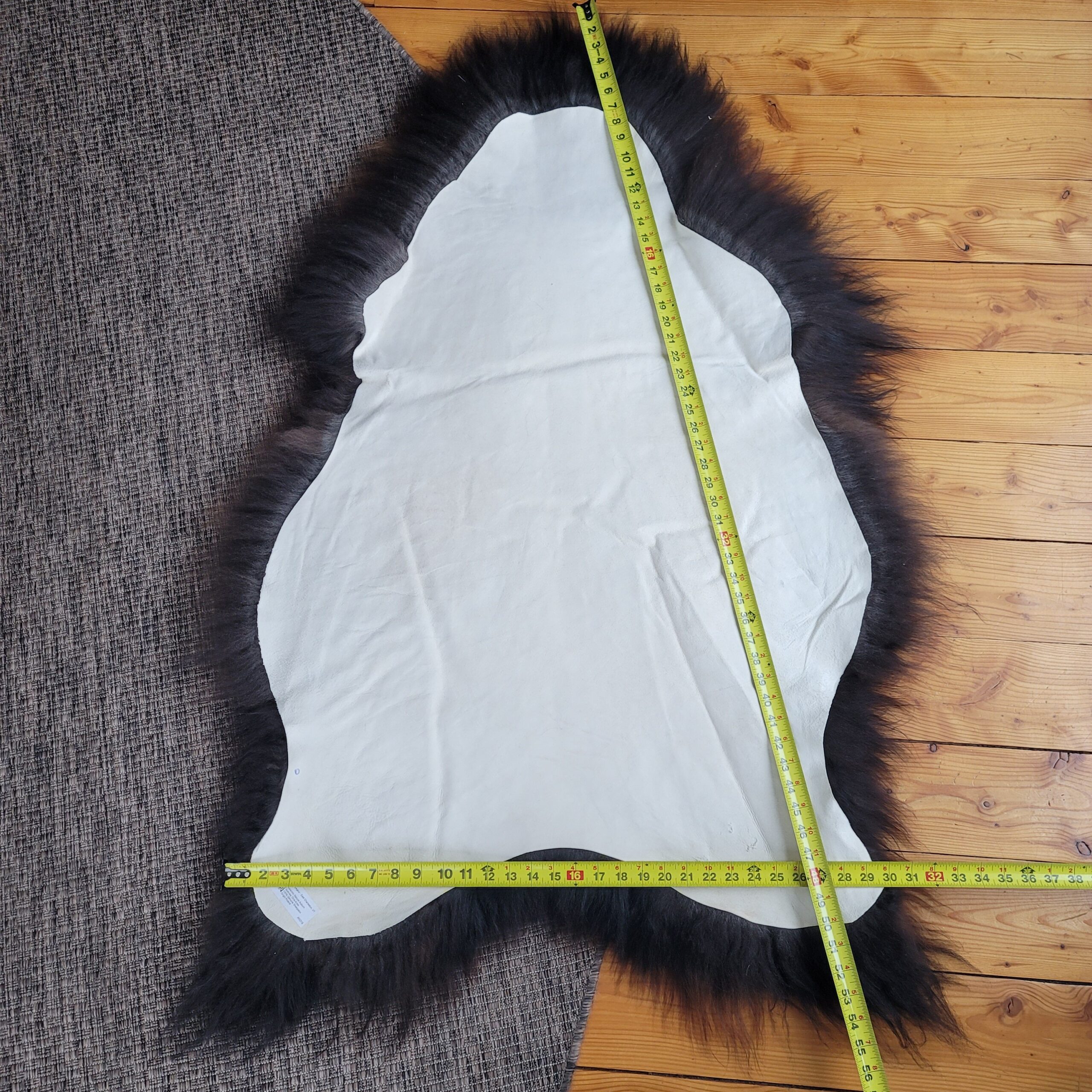 XL Naturally Colored Moorit Icelandic Sheepskin (55" x 33") - Image 5