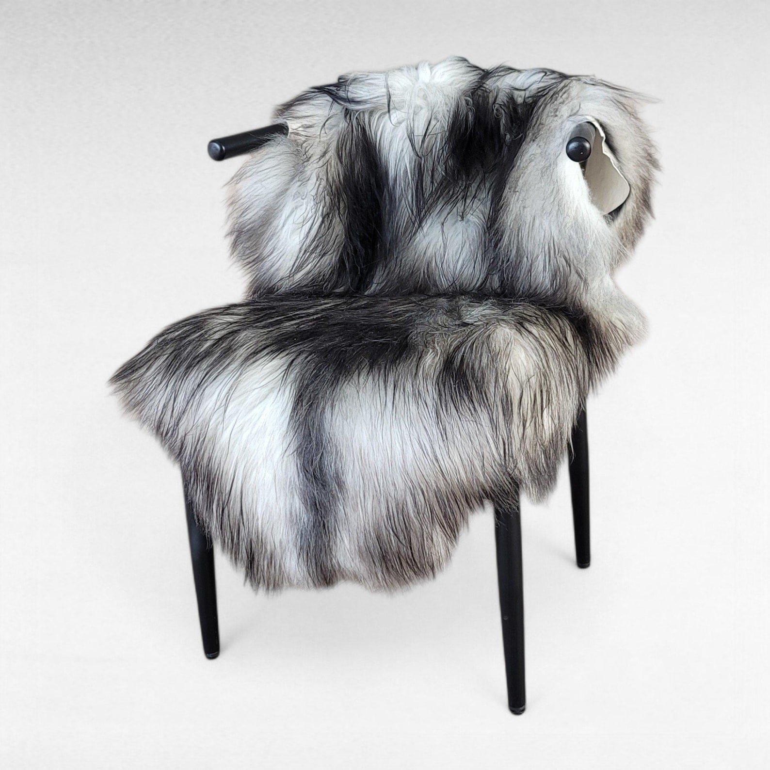 Icelandic Sheepskin - Large Genuine Natural Gray 48" x 32" Large Genuine Gray Moorit Icelandic Sheepskin 48″ x 32″