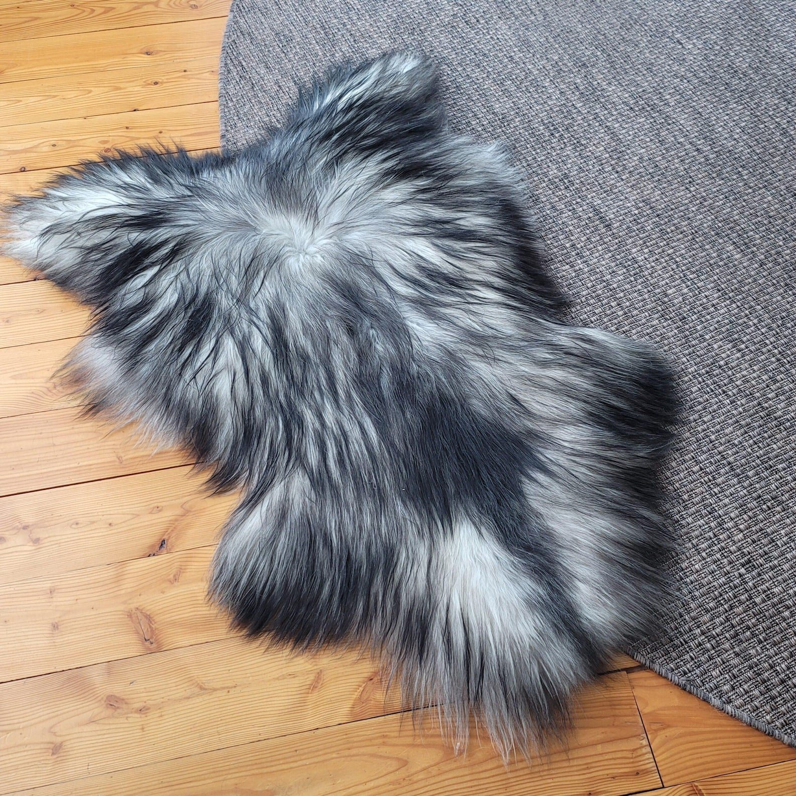 Icelandic Sheepskin - Large Genuine Natural Gray 48" x 32" Large Genuine Gray Moorit Icelandic Sheepskin 48″ x 32″