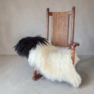 Spotted Icelandic Lambskin – Curly Fleece