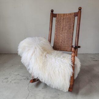 Curly Icelandic Lambskin – Ivory Cream Ecru