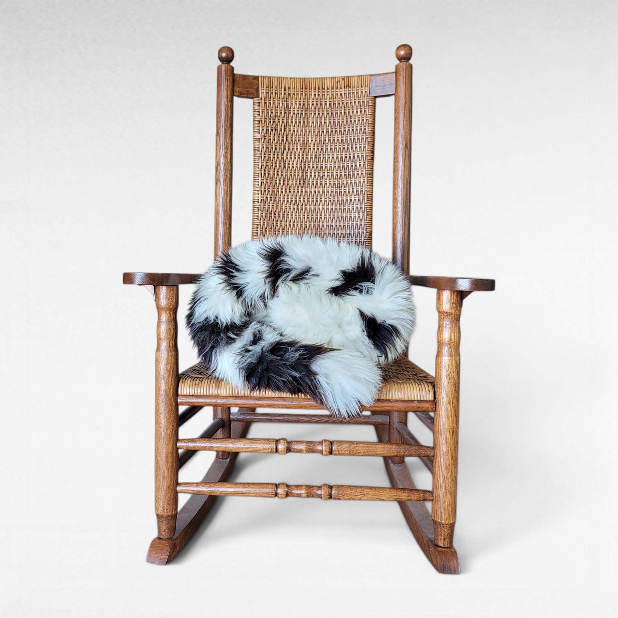 Big Cream Dutch Spotted Sheepskin (46" x 27") Big Cream Dutch Spotted Sheepskin (46" x 27") - Image 3