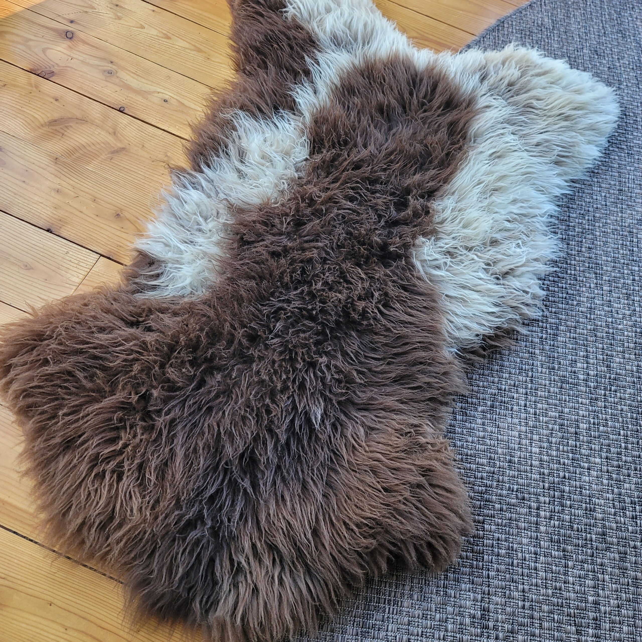 Stitched & Fixed Sheepskin - Luxurious Wool (46" x 29") Stitched & Fixed Sheepskin - Luxurious Wool (46" x 29") - Image 3