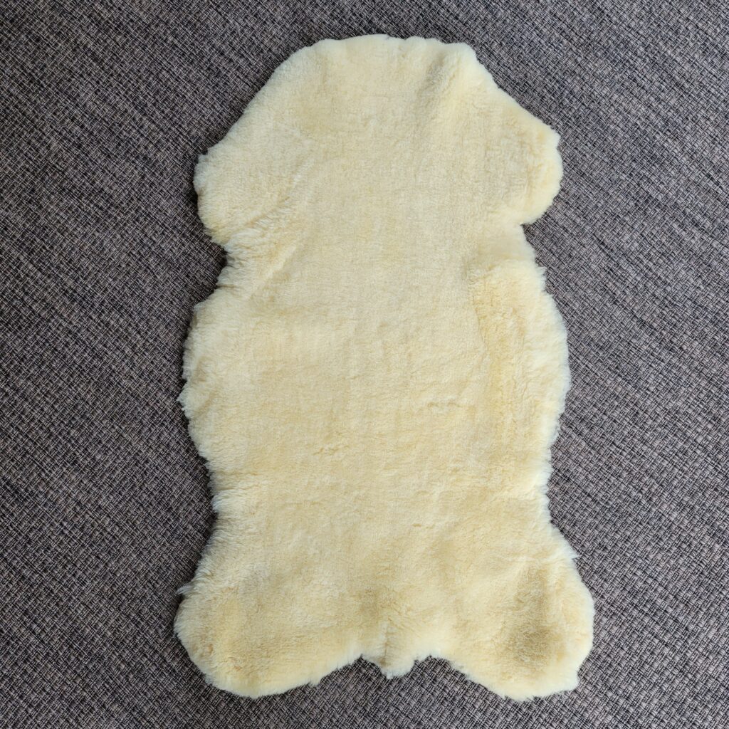 Sheepskin Pelt Dog & Cat Pet Beds