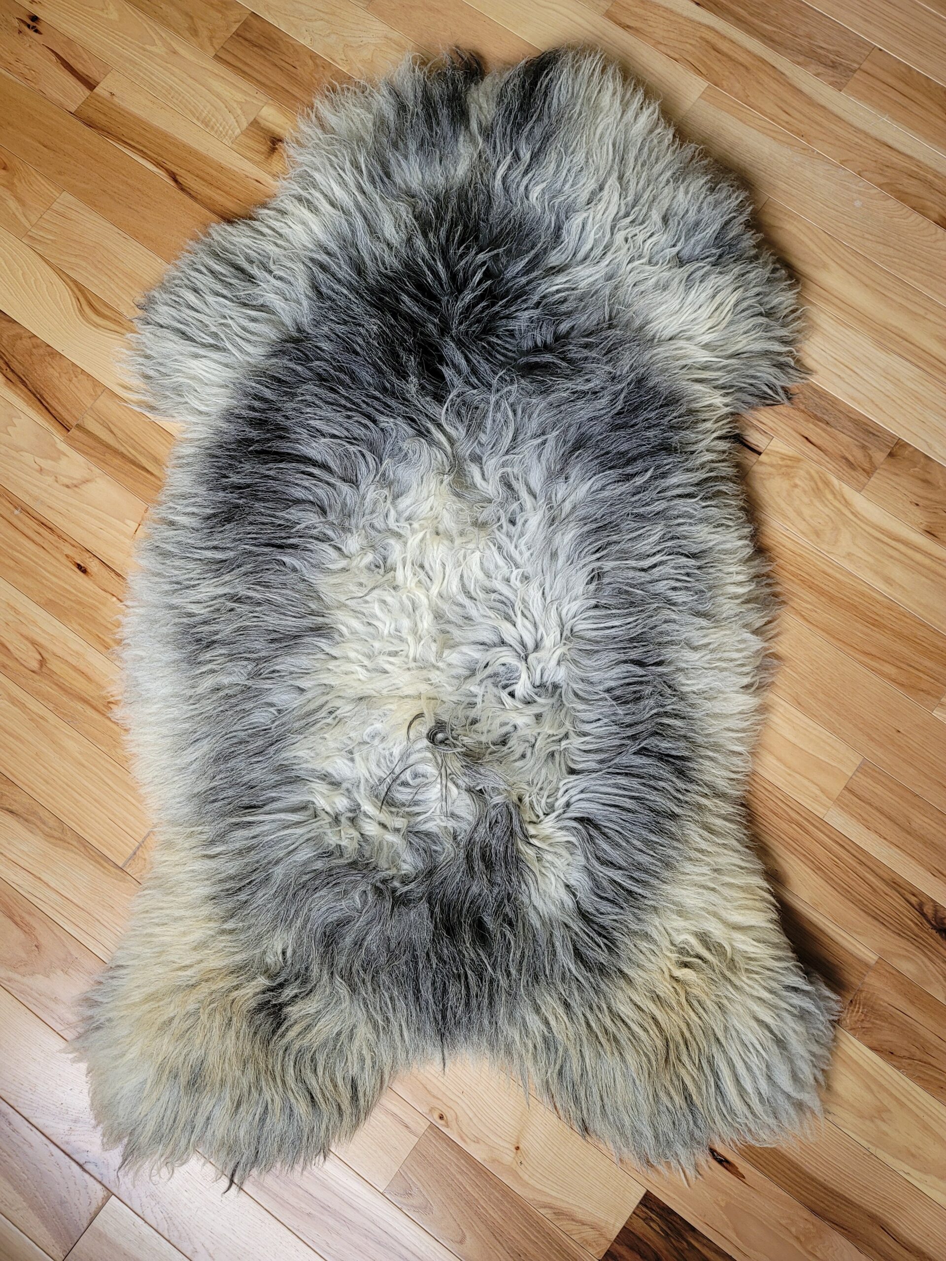 Sheepskin Pelt Dog & Cat Pet Beds - Image 6
