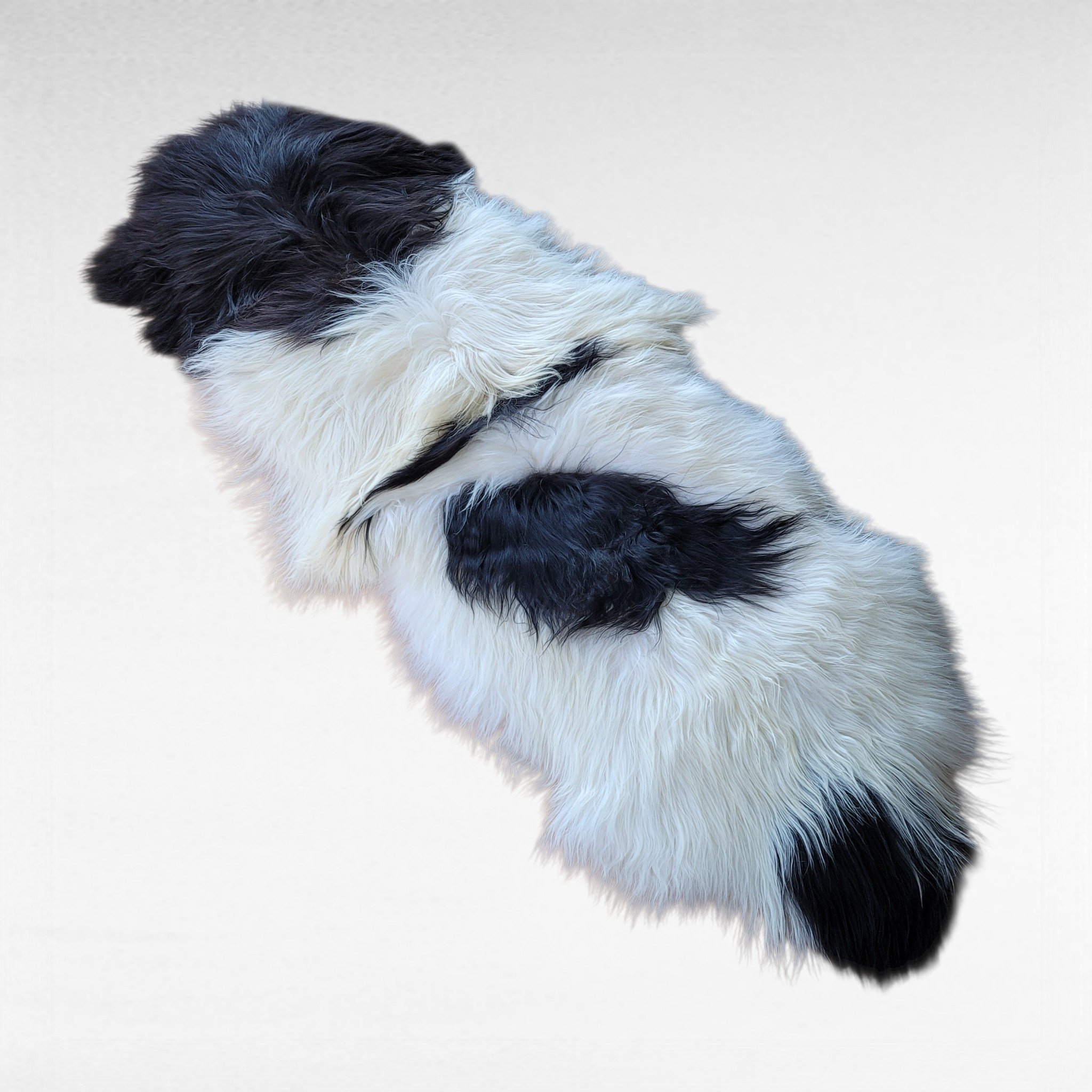 Spotted Double Pelt Long Icelandic Sheepskin Spotted Double Pelt Long Icelandic Sheepskin - Image 5