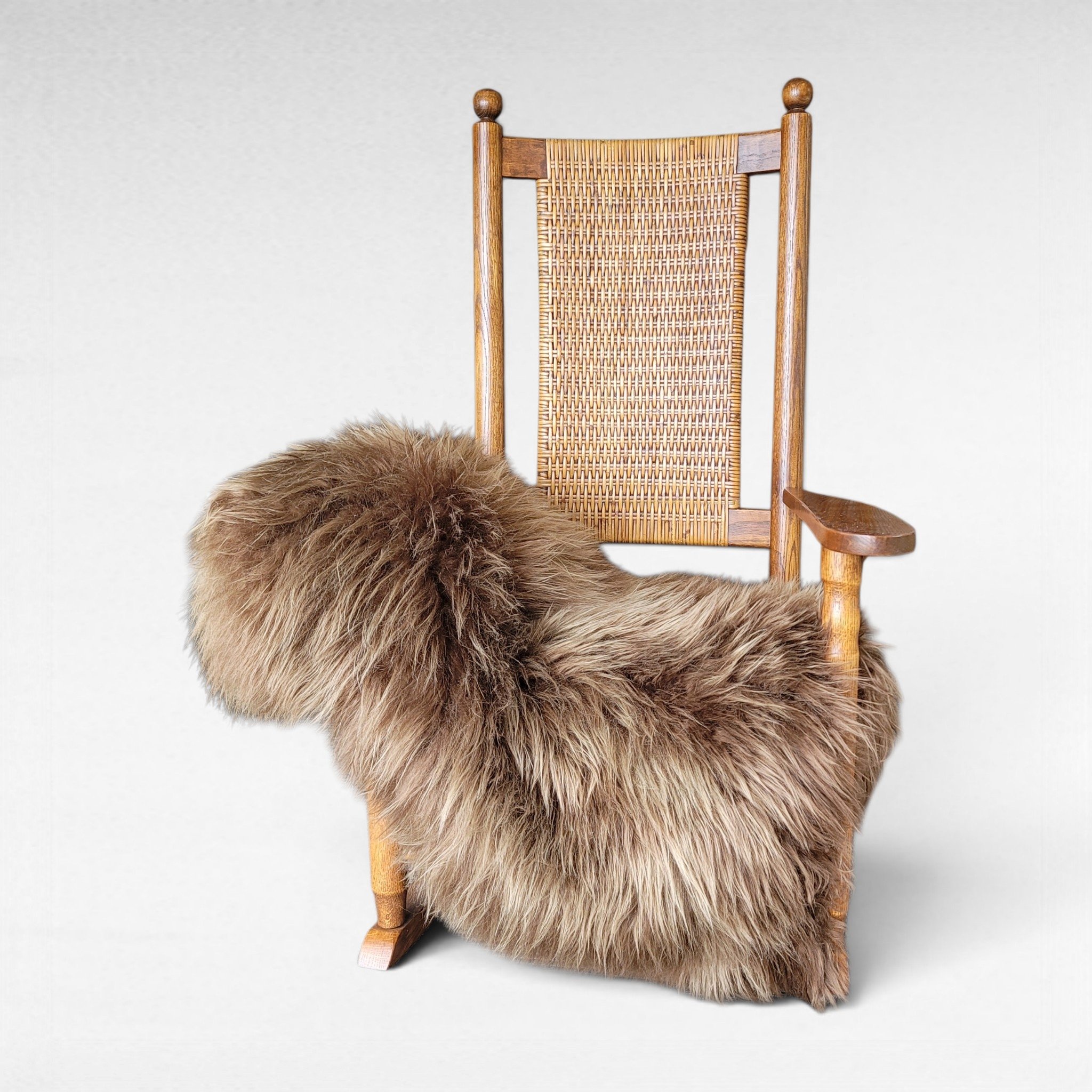 Golden Brown Icelandic Sheepskin Rug Golden Brown Icelandic Sheepskin Rug - Image 3