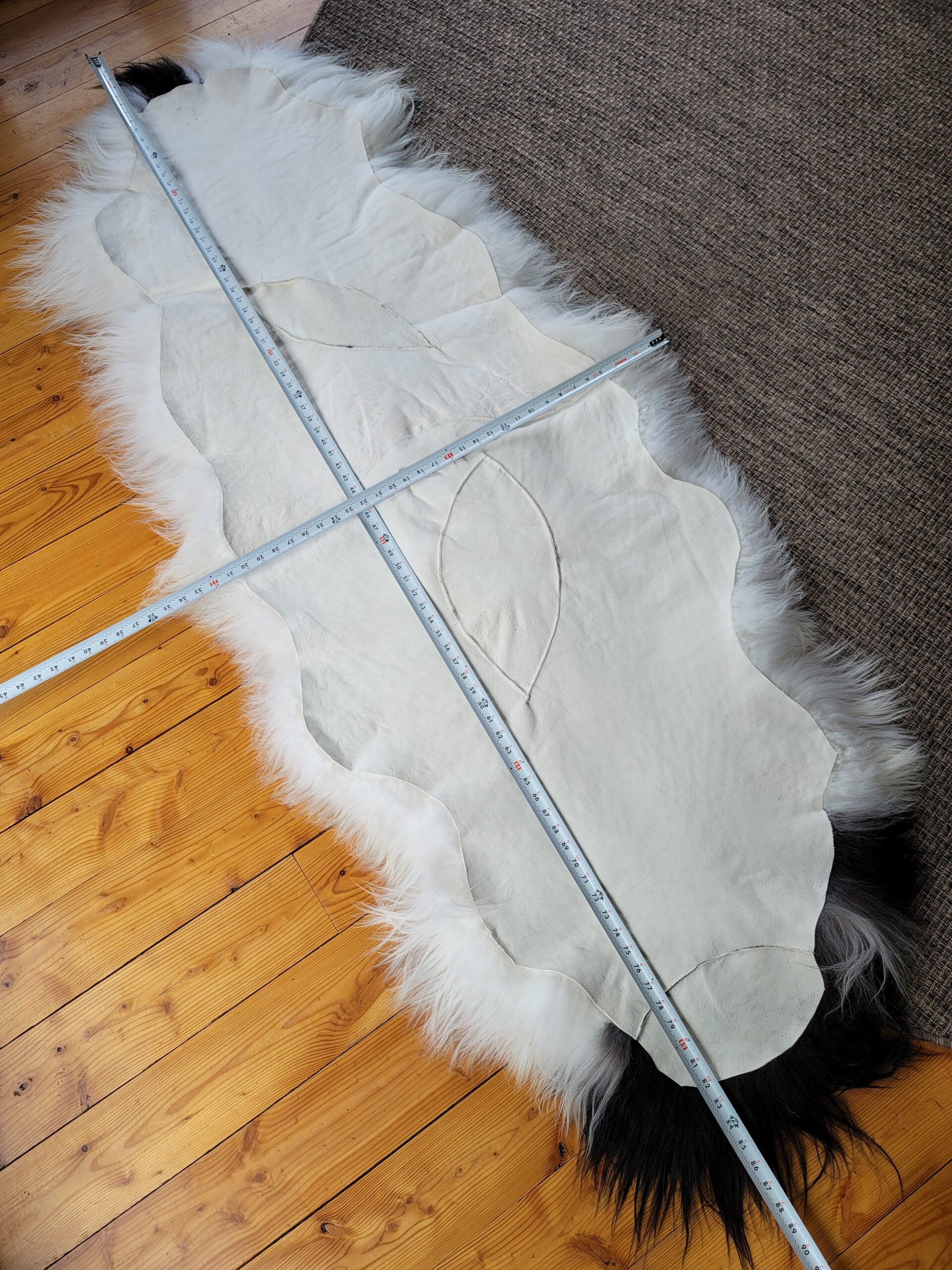 Spotted Double Pelt Icelandic Sheepskin 7' Long Spotted Double Pelt Icelandic Sheepskin 7' Long - Image 7