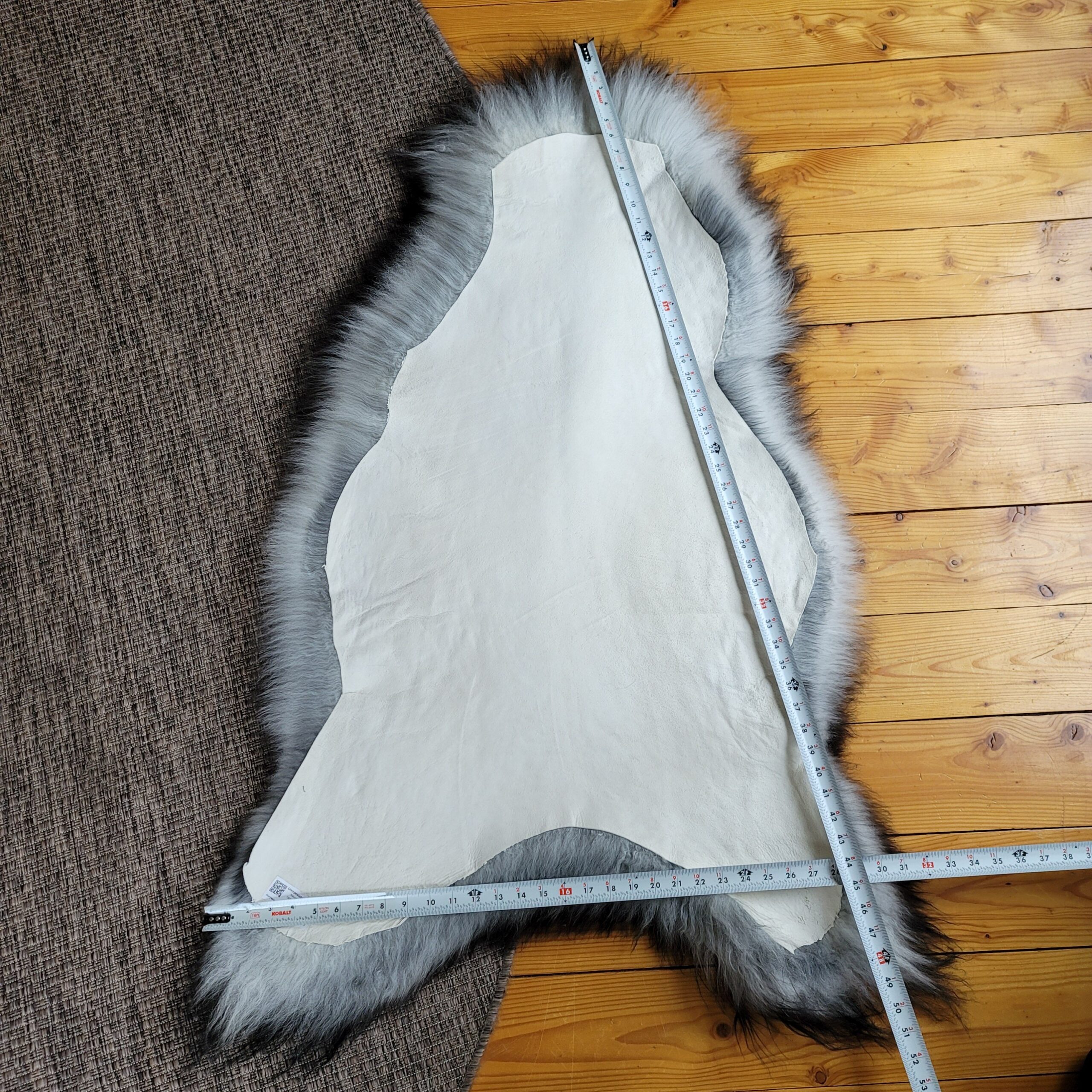 Gray Icelandic Sheepskin Wide, Long + Silky Soft 51" x 32" - Image 5