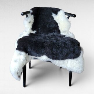 Short Wool Icelandic Lambskin Rug Black + Gray Dapples 44" x 36"