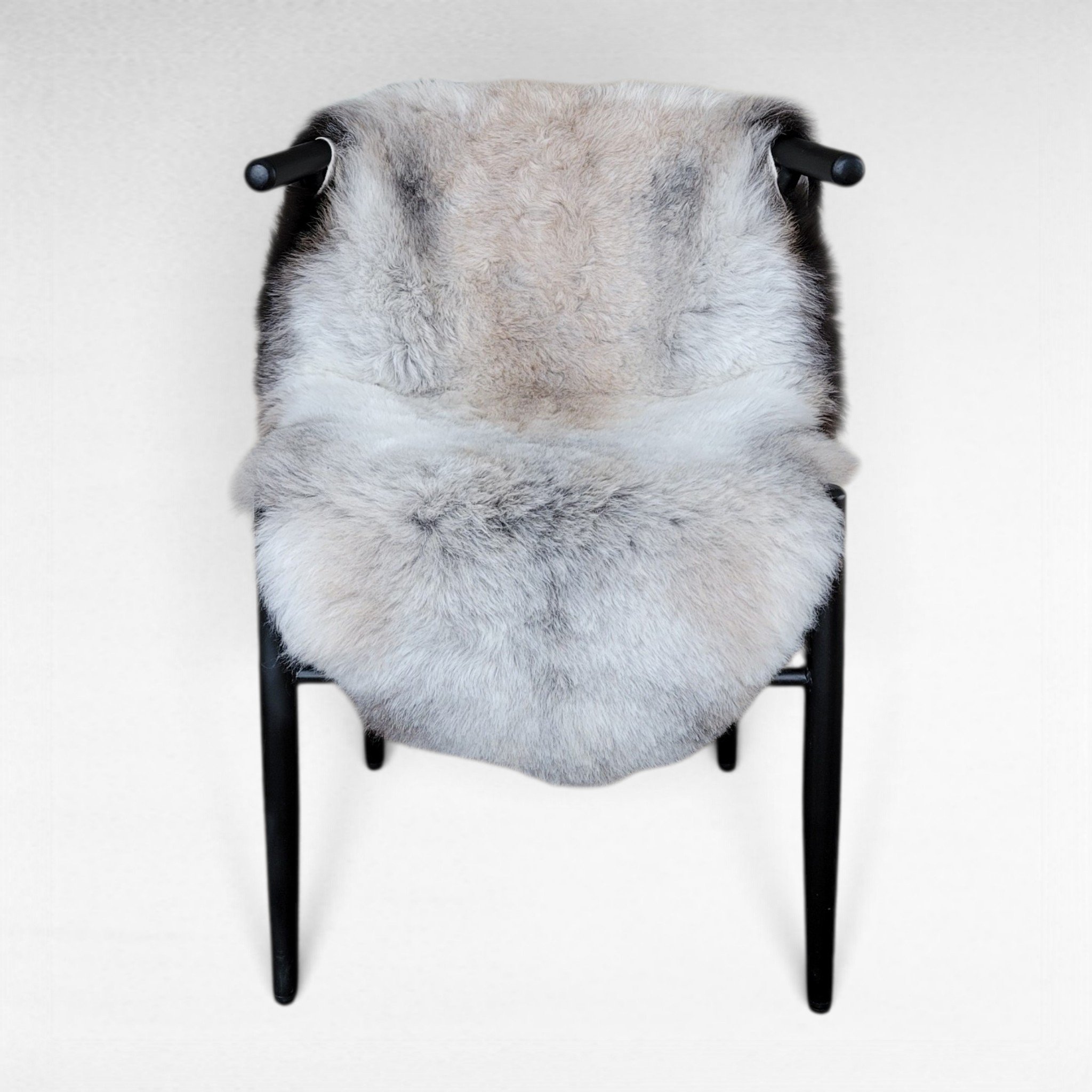 Natural Gray Icelandic Sheepskin Rug 42" x 30" - Image 3