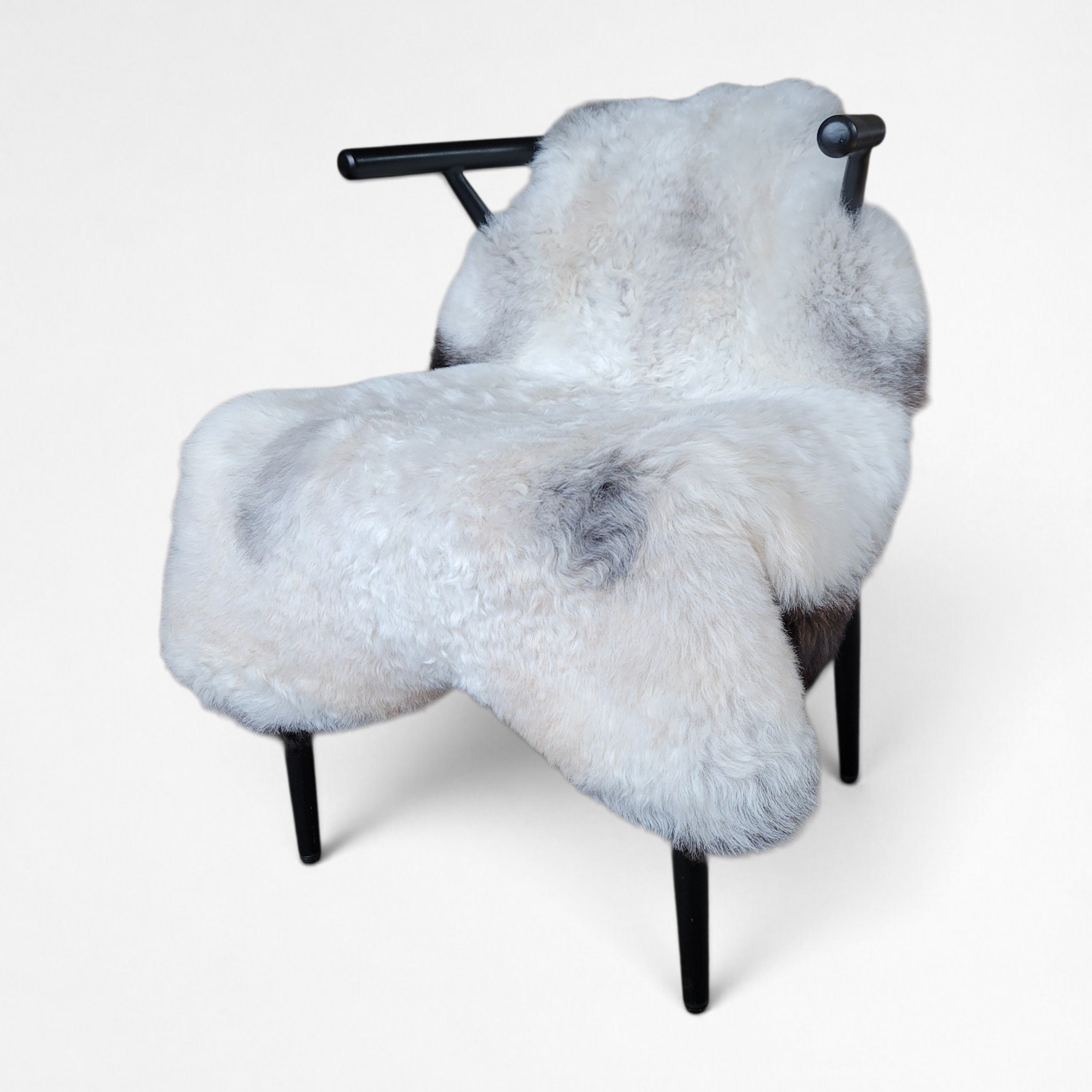 Natural Gray Icelandic Lambskin 41" x 29" - Image 2