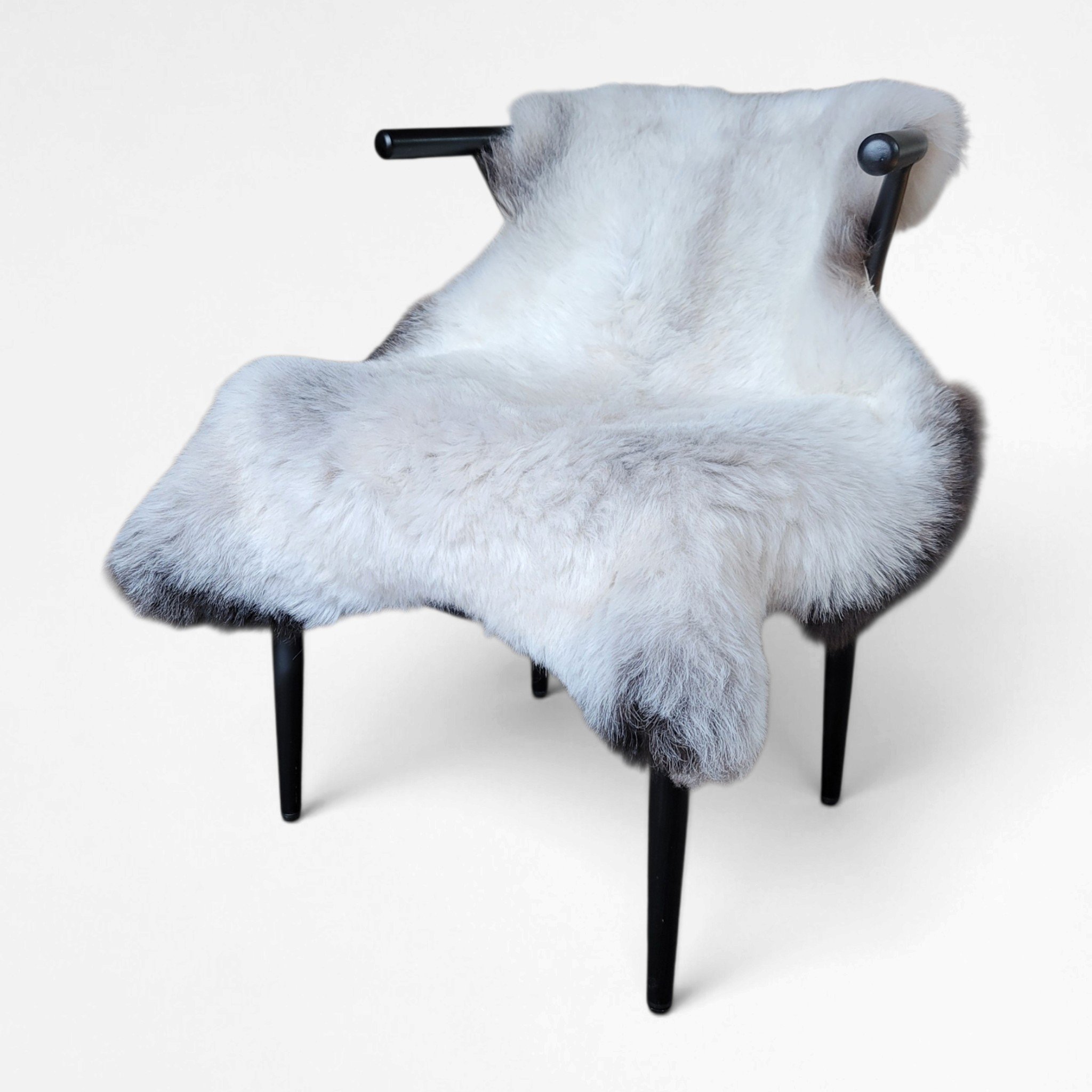 Natural Gray Icelandic Lambskin Rug 43" x 31" - Image 2