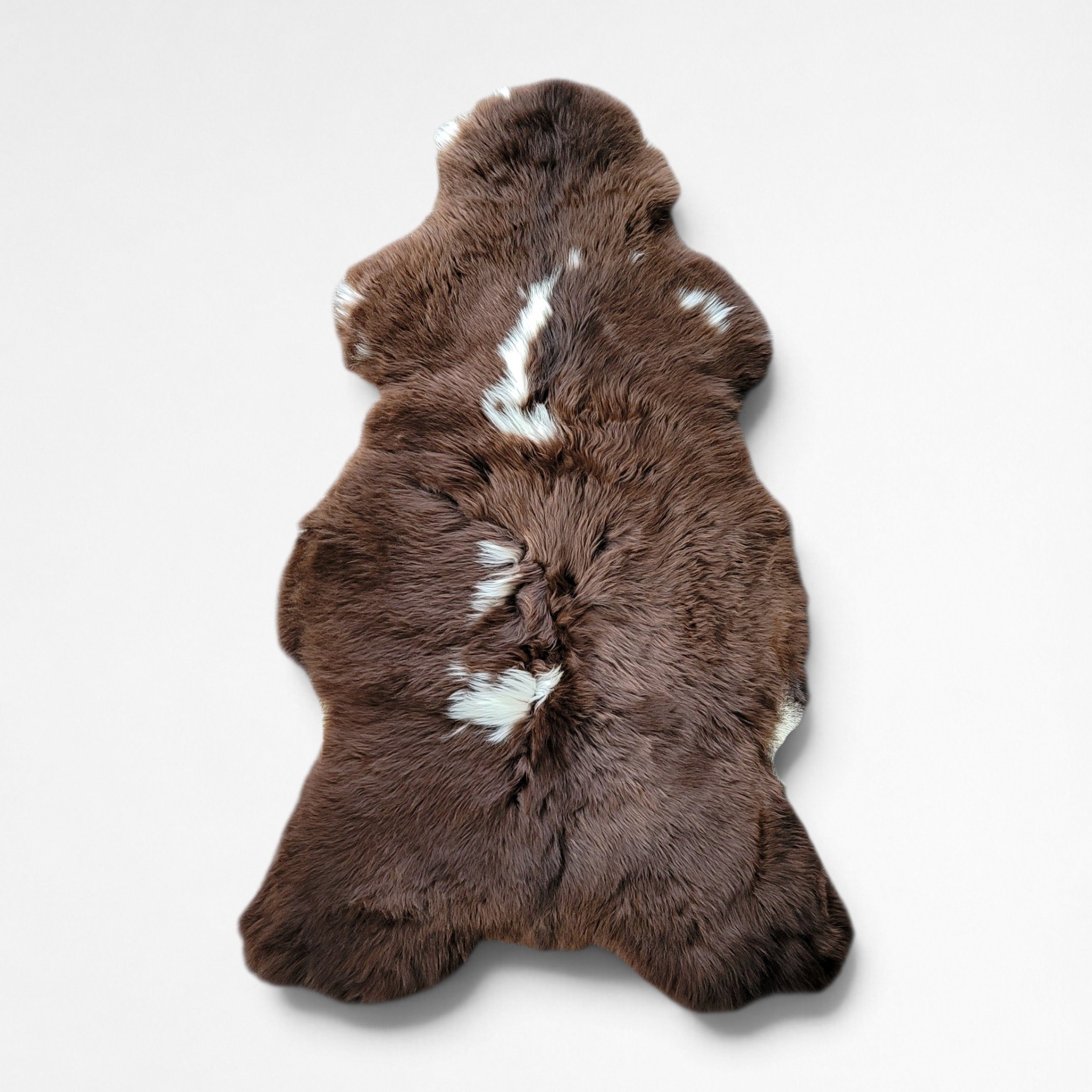 Silky Rare Breed British Lambskin Throw – Brown & White Spotted 48" x 30" - Image 2