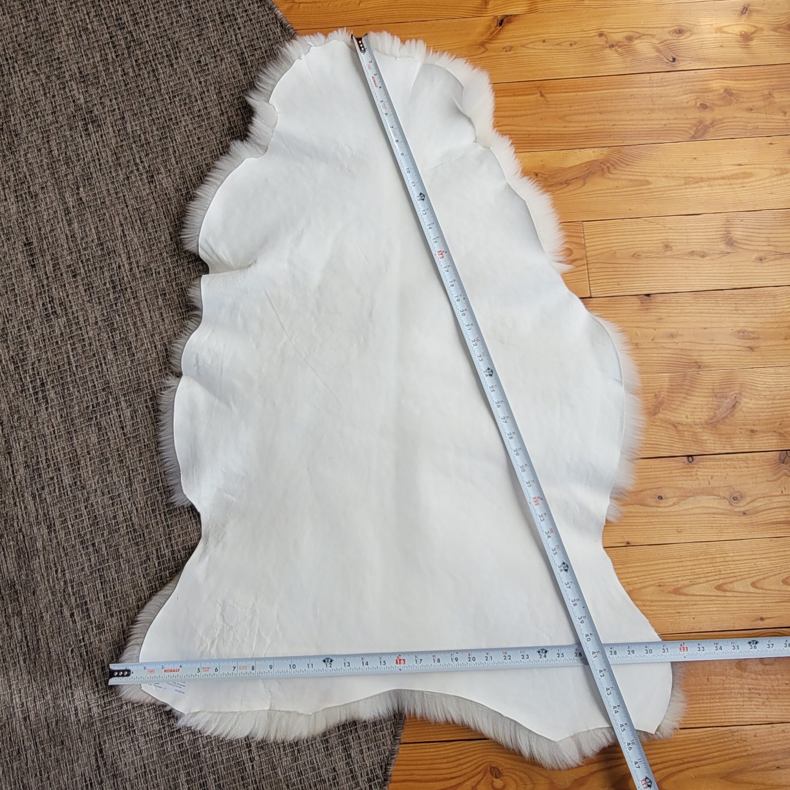 Rare Breed Portland Sheepskin Throw – Light Cream & Beige 46" x 32" - Image 5