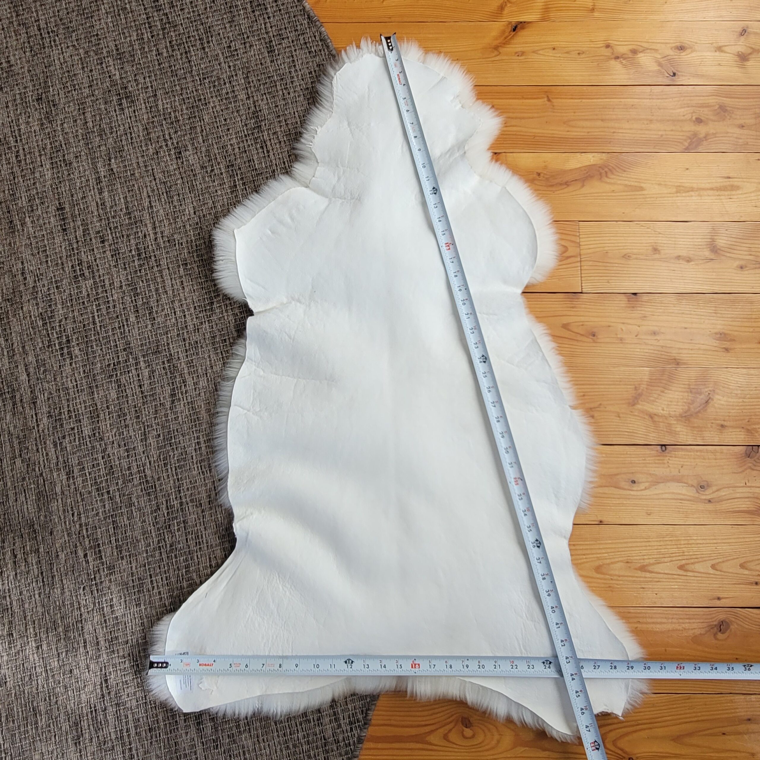 Rare Breed Portland Sheepskin Throw – Light Cream with Tan Spots 48" x 30" - Image 5