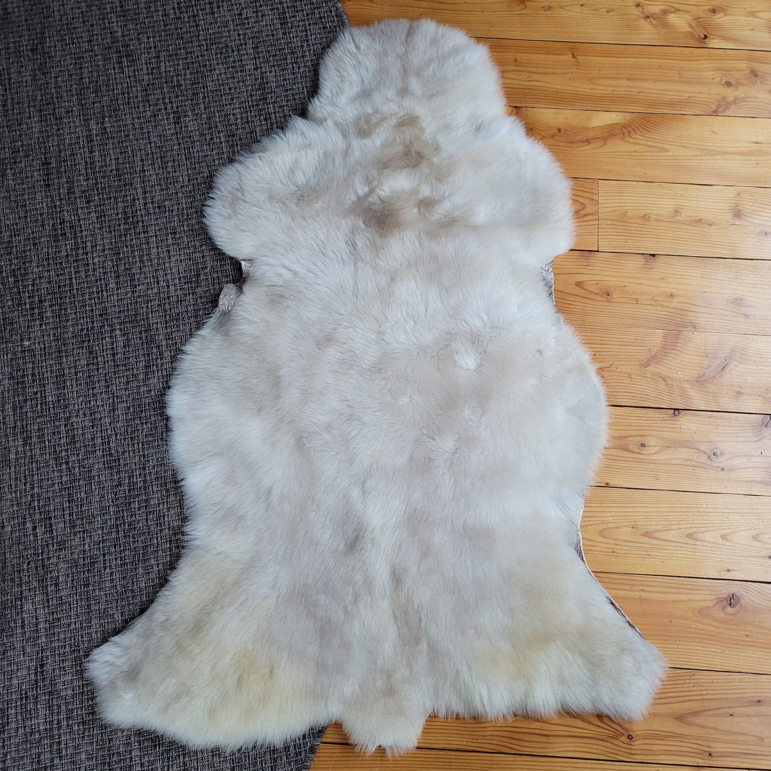 Grayish Tan & Cream Portland Lambskin Throw 48″ x 32″ - Image 3