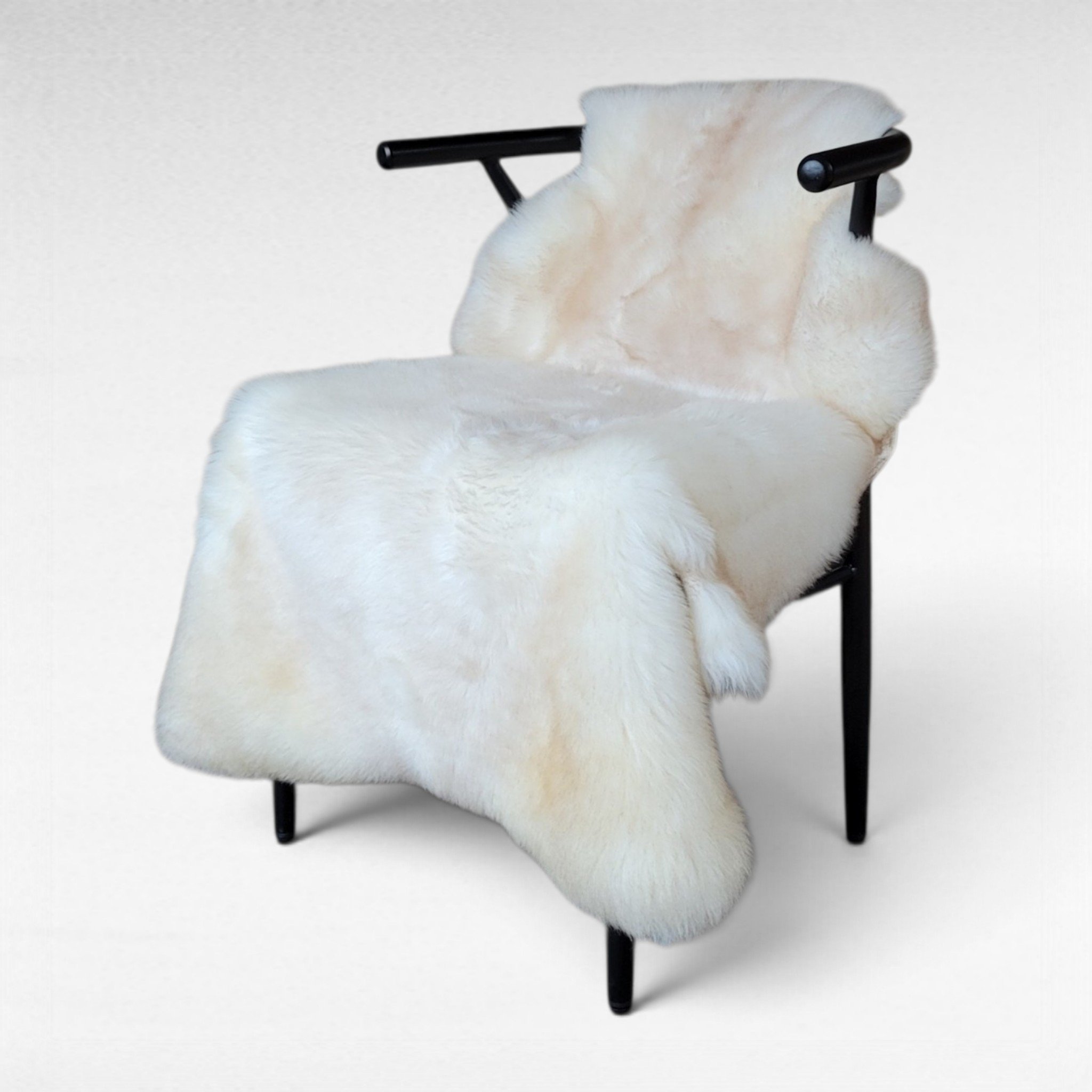 Bone & Warm Tan Portland Sheepskin Throw 47″ x 35″