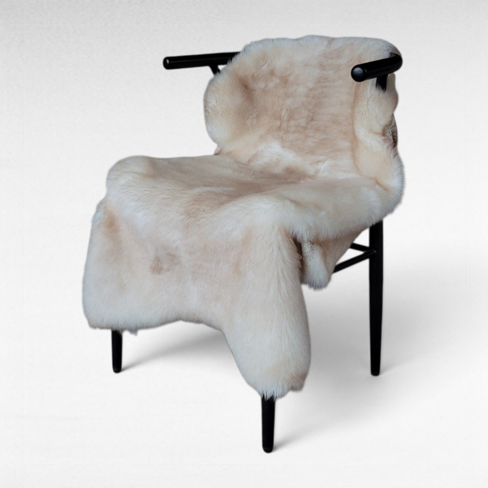 Ivory & Fawn Taupe Portland Sheepskin Rug 48″ x 32″