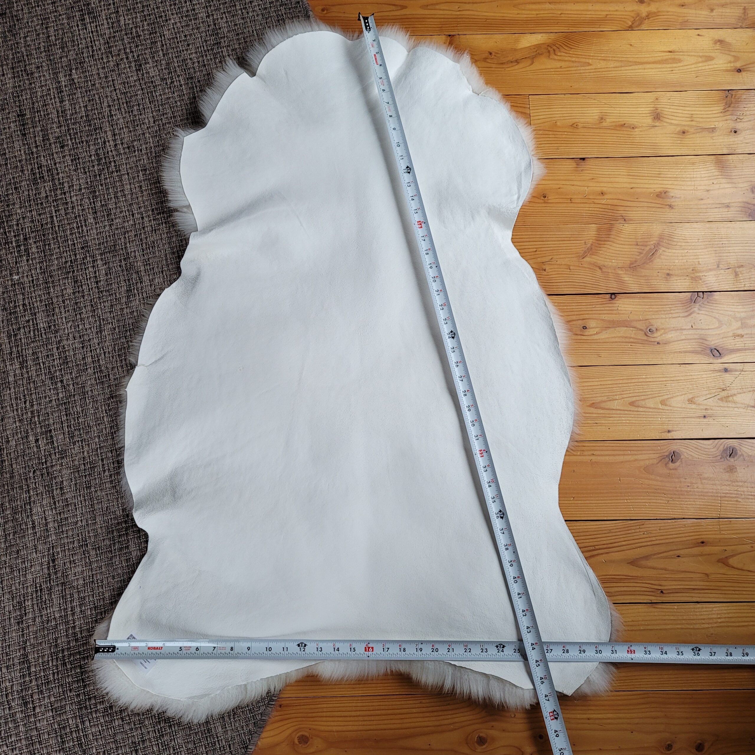 Soft Taupe & Ivory Portland Sheepskin Rug 47″ x 31″ - Image 5