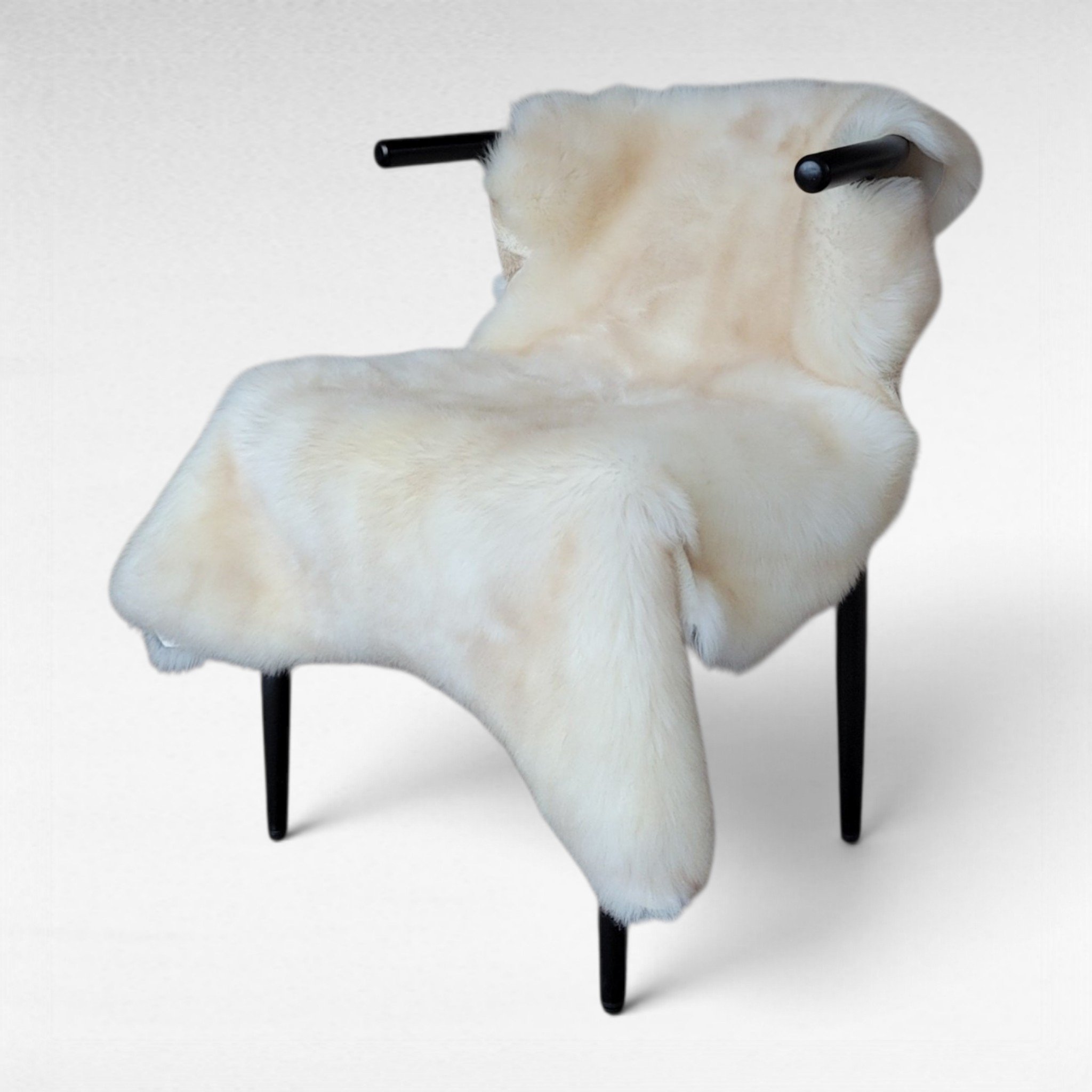 Ivory & Oatmeal Taupe Portland Sheepskin Rug 48″ x 34″