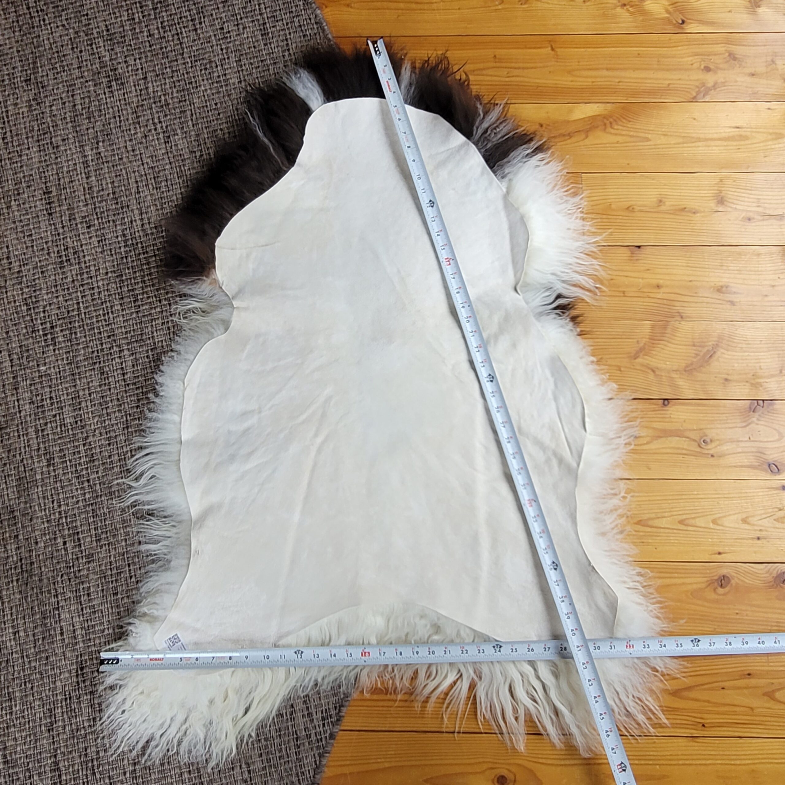 Soft Curly Ecru & Brown Spotted Icelandic Sheepskin Rug 47″ × 34″ - Image 5