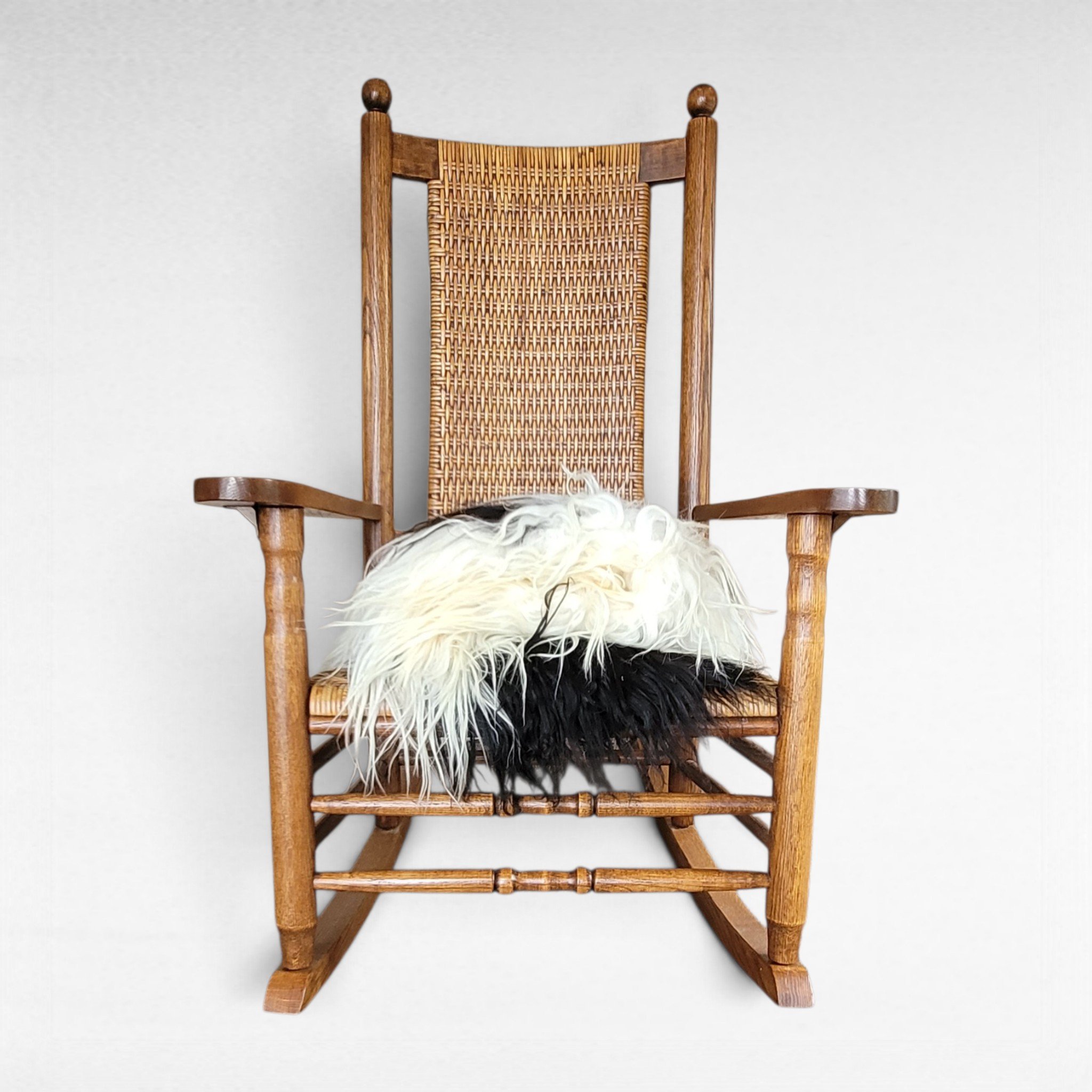 Dark Brown Spotted Ecru Icelandic Sheepskin Rug 50″ × 32″ - Image 3