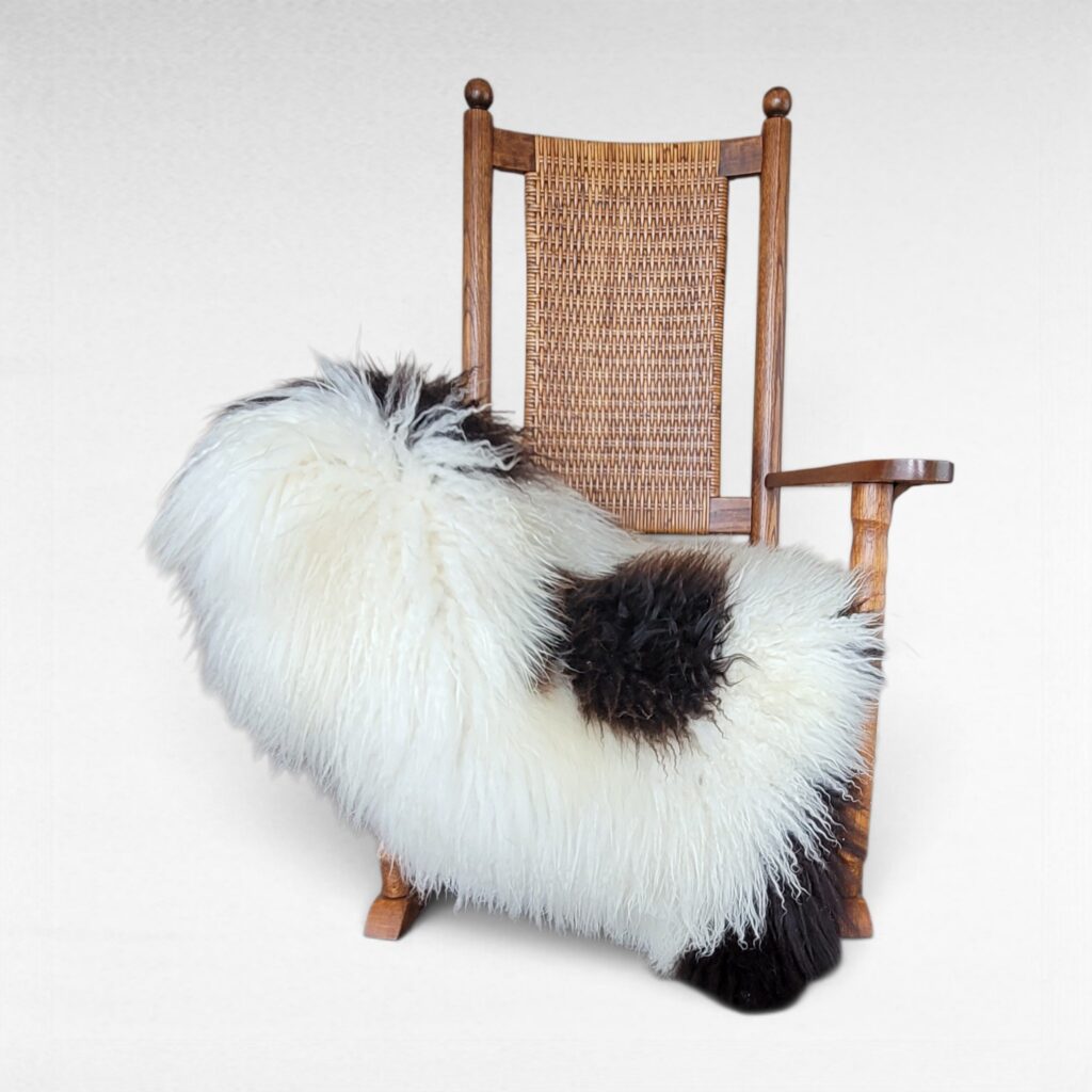Rich Brown & Ivory Curly Icelandic Sheepskin Rug 48″ × 33″