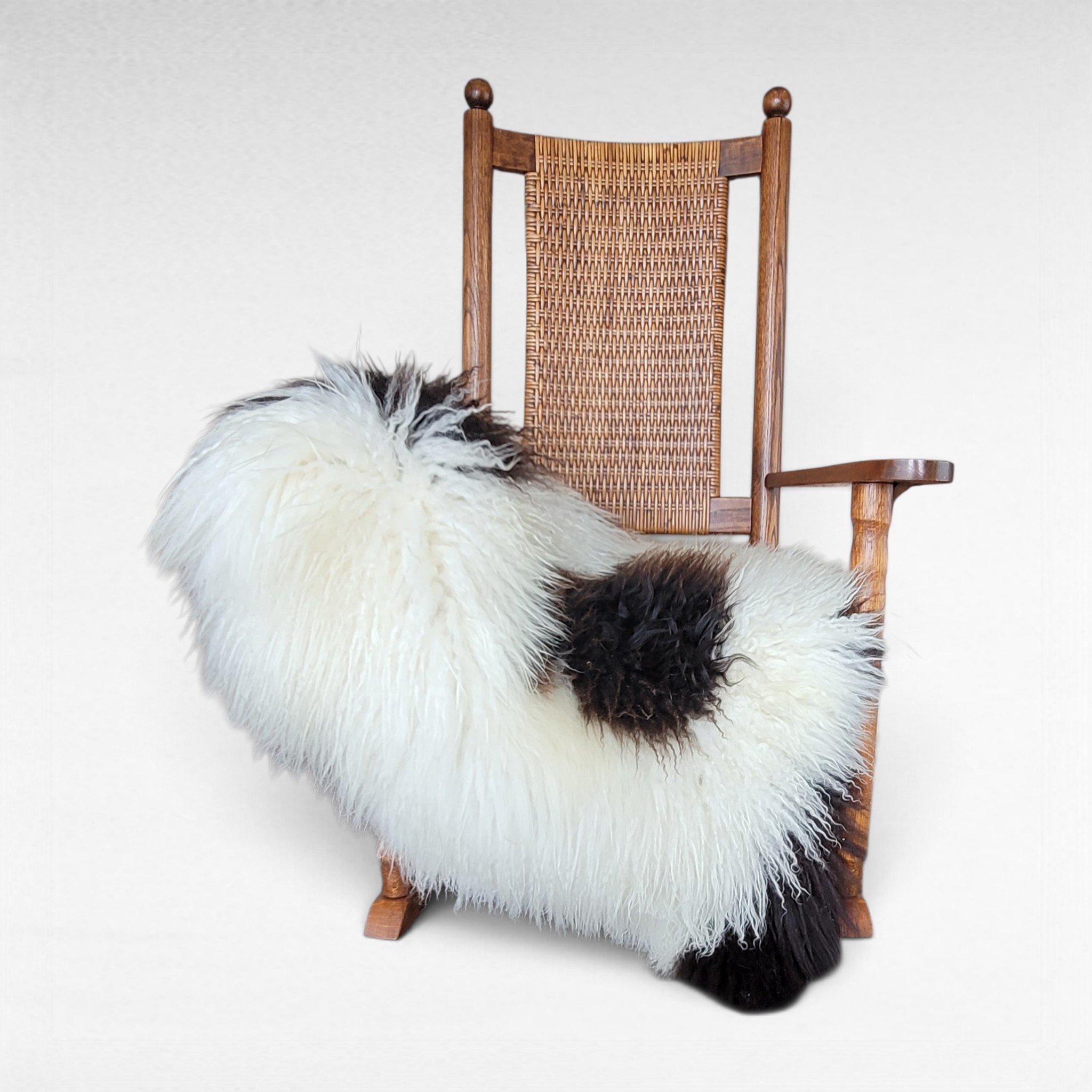 Rich Brown & Ivory Curly Icelandic Sheepskin Rug 48″ × 33″