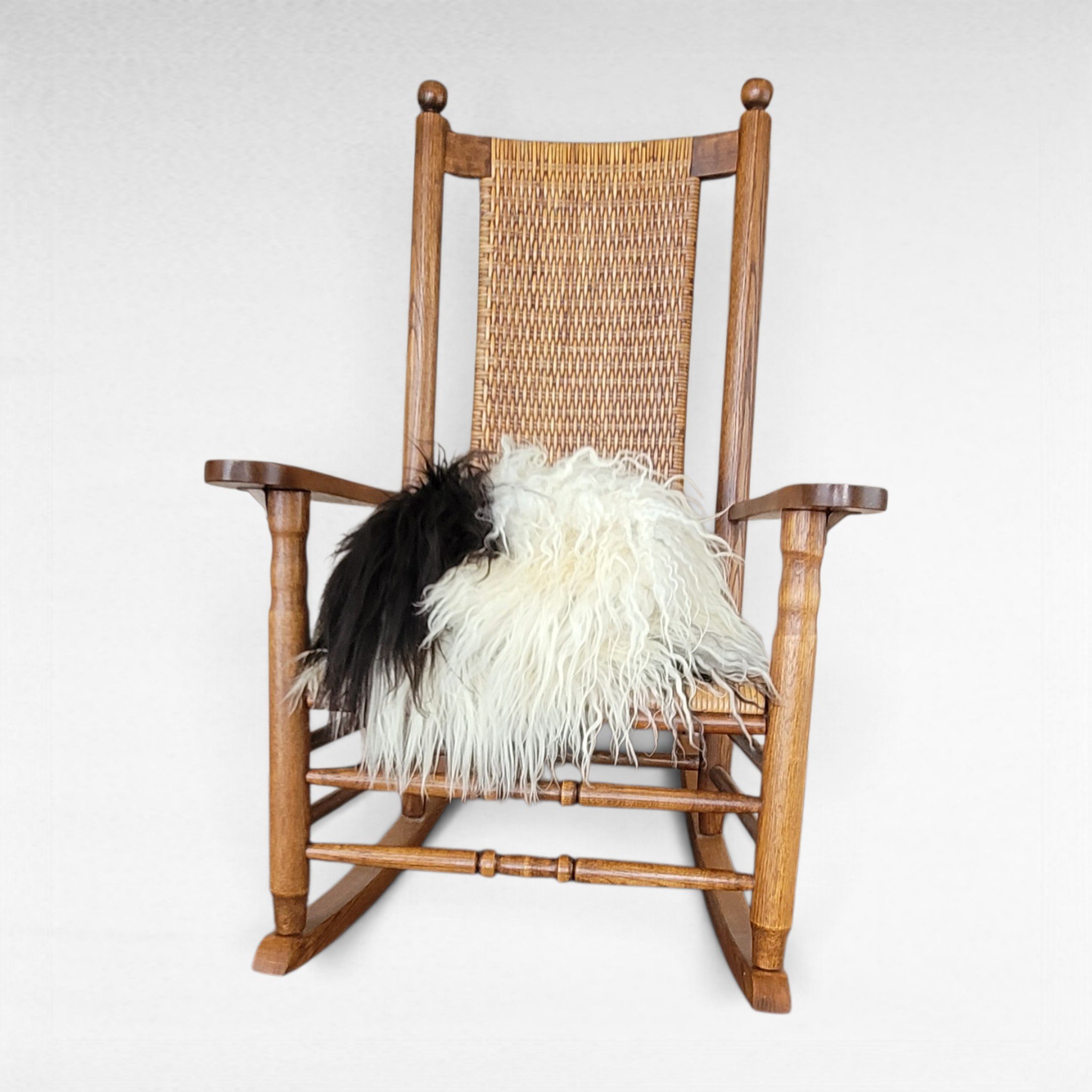 Ecru & Brown Spotted Curly Icelandic Sheepskin Rug 49″ × 34″ - Image 3