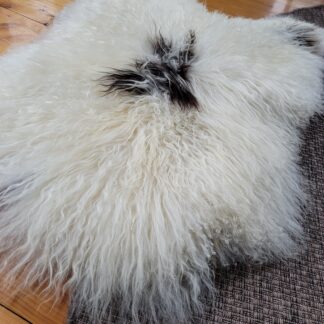 Fluffy Ivory & Brown Spotted Icelandic Sheepskin 49″ × 32″