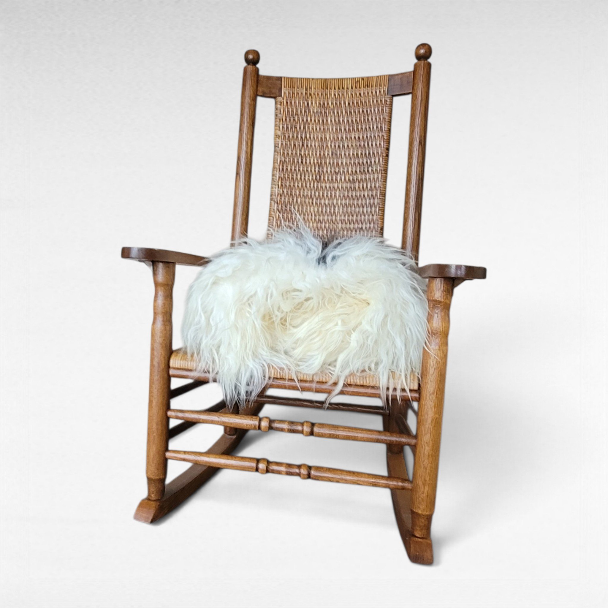 Substantial Soft Ecru Spotted Icelandic Sheepskin Rug 50″ × 34″ - Image 3