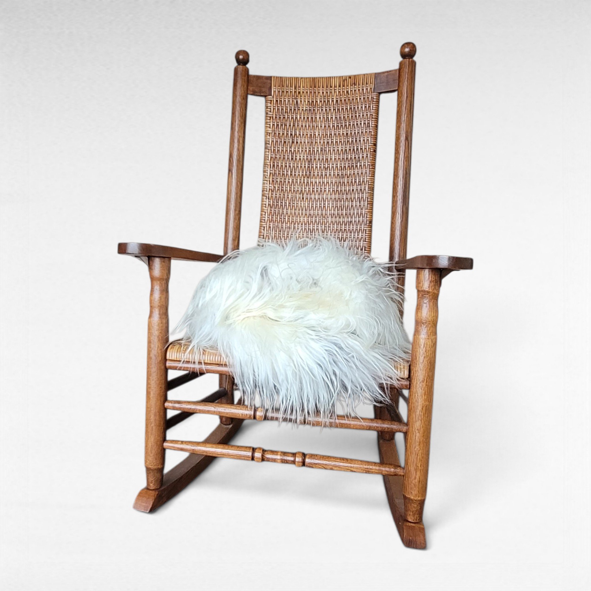 Exceptionally Soft Ecru Spotted Curly Icelandic Sheepskin 48″ × 35″ - Image 3