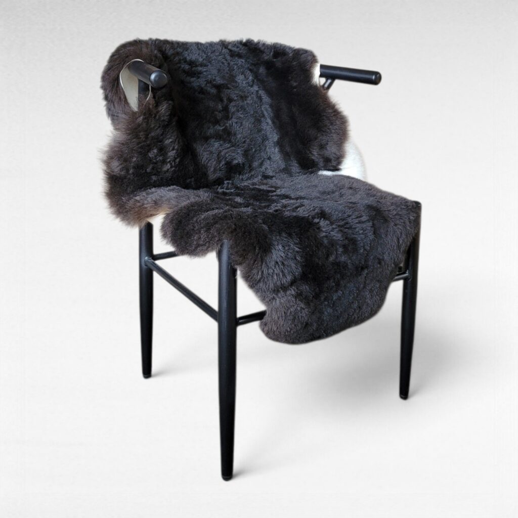 Natural Black-Brown Icelandic Lambskin Throw 41″ × 27″