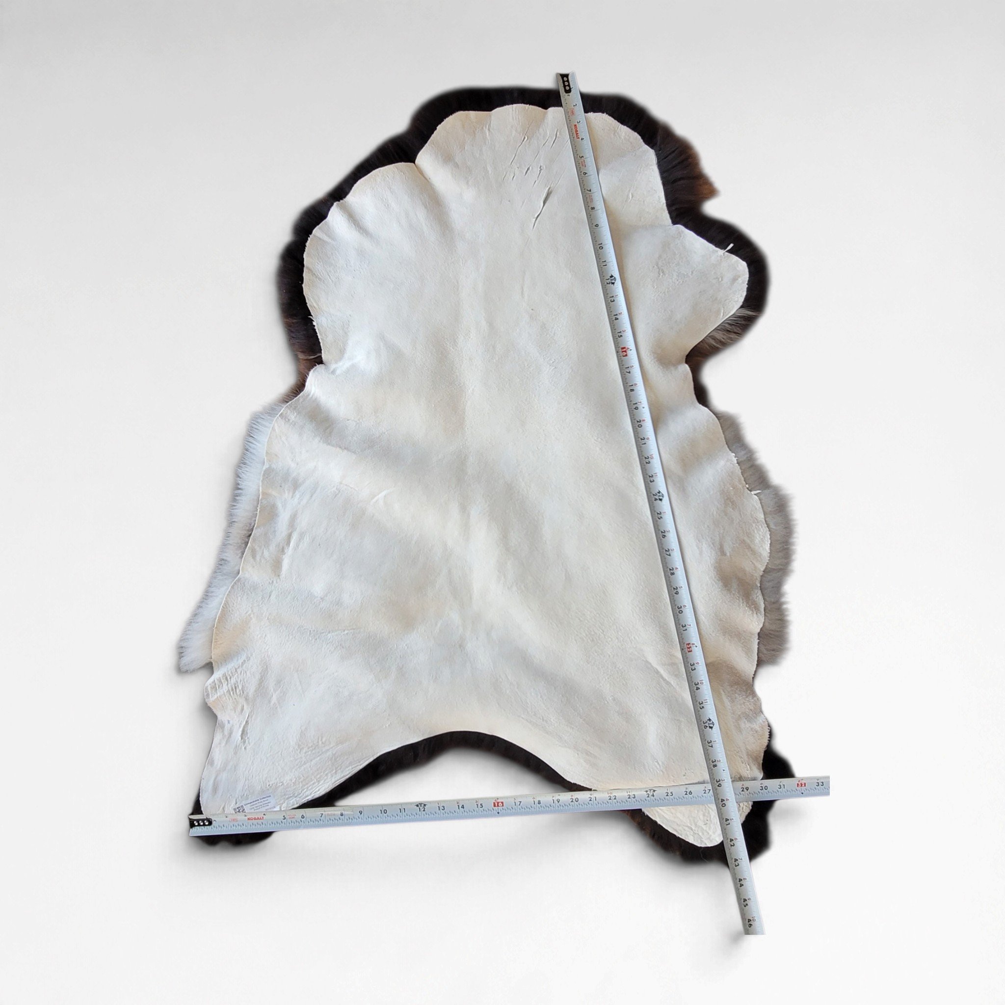 Rare Deep Copper & White Shorn Icelandic Sheepskin 44″ × 32″ - Image 4