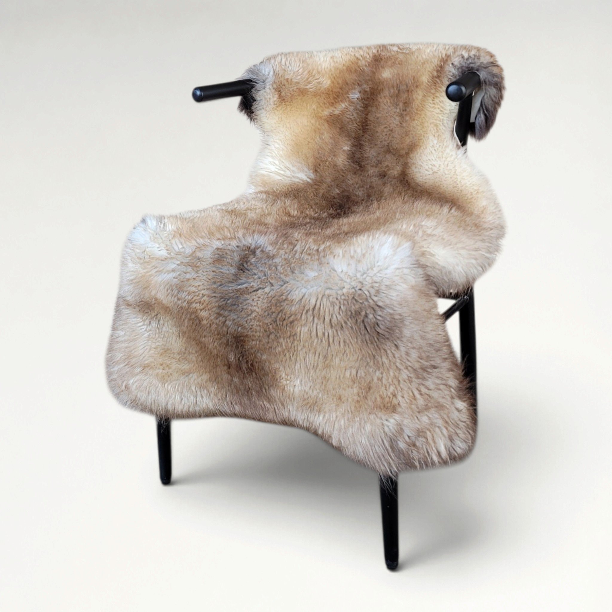 Amazing Unique German Sheepskin 50" x 34" Exceptionally Soft Dense Wool - Image 4