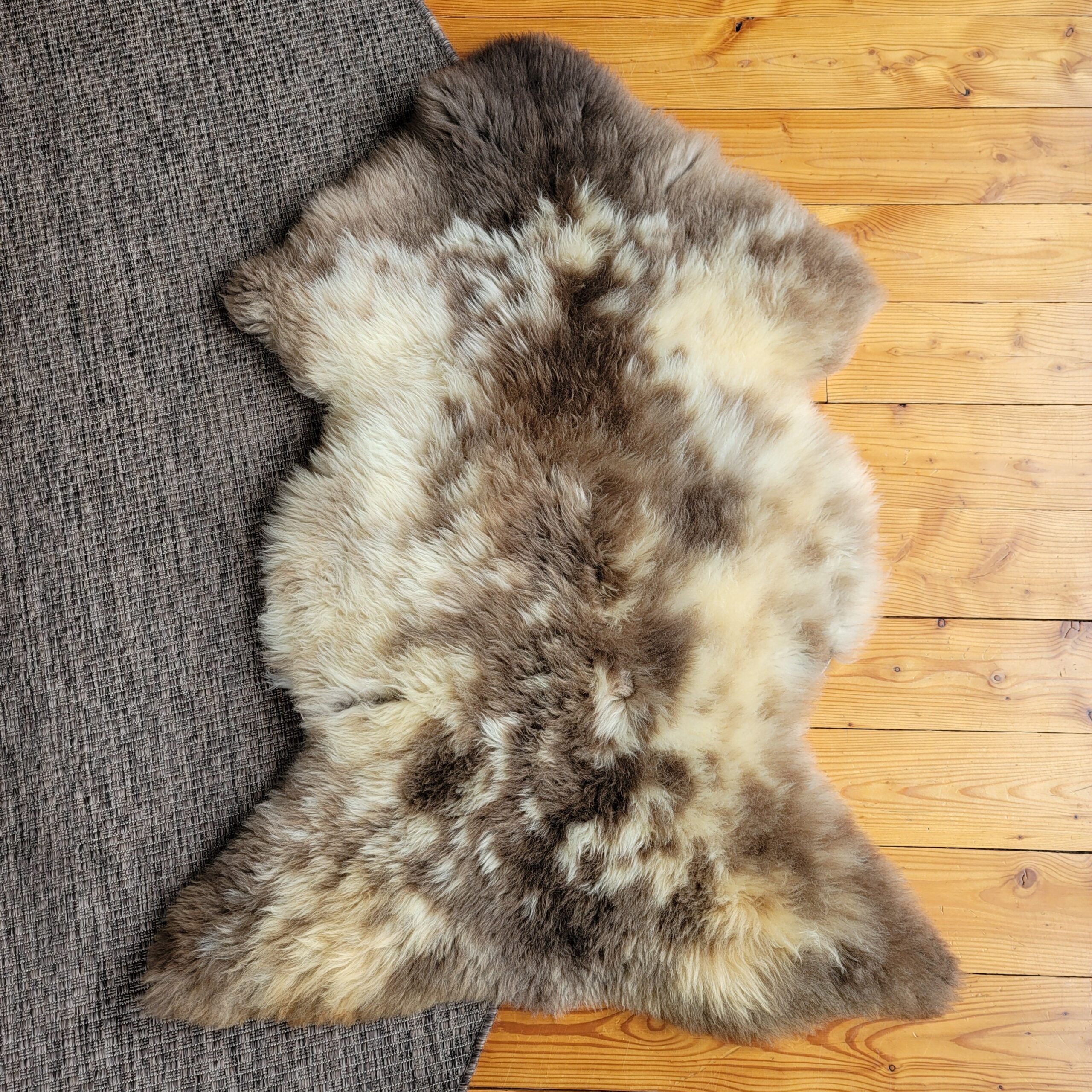 Rare German Sheepskin – Natural Organic Hide – 48" × 34" - Image 4