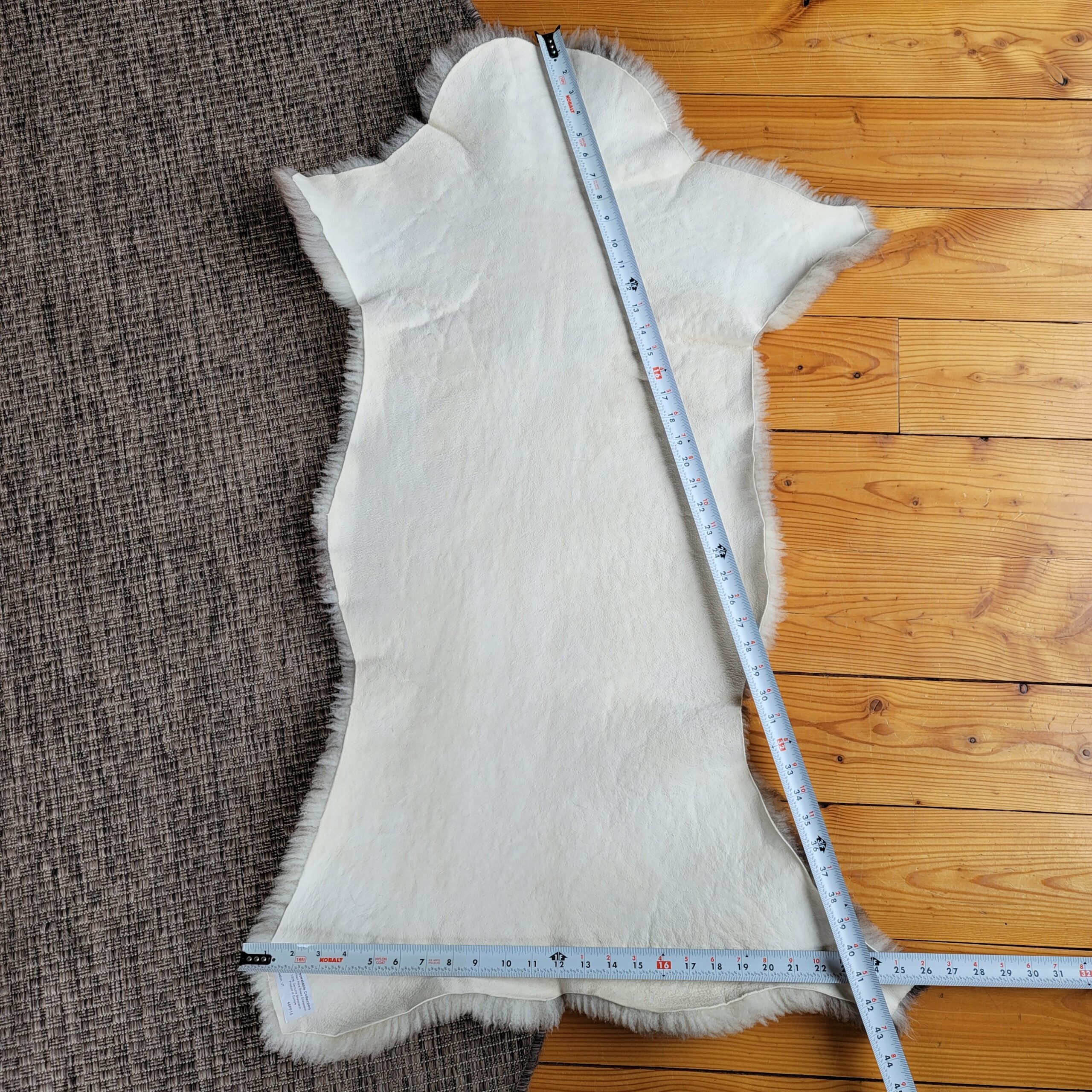 Rare German Sheepskin – Narrow Shape & Dense Fleece – 43" × 26" - Image 5