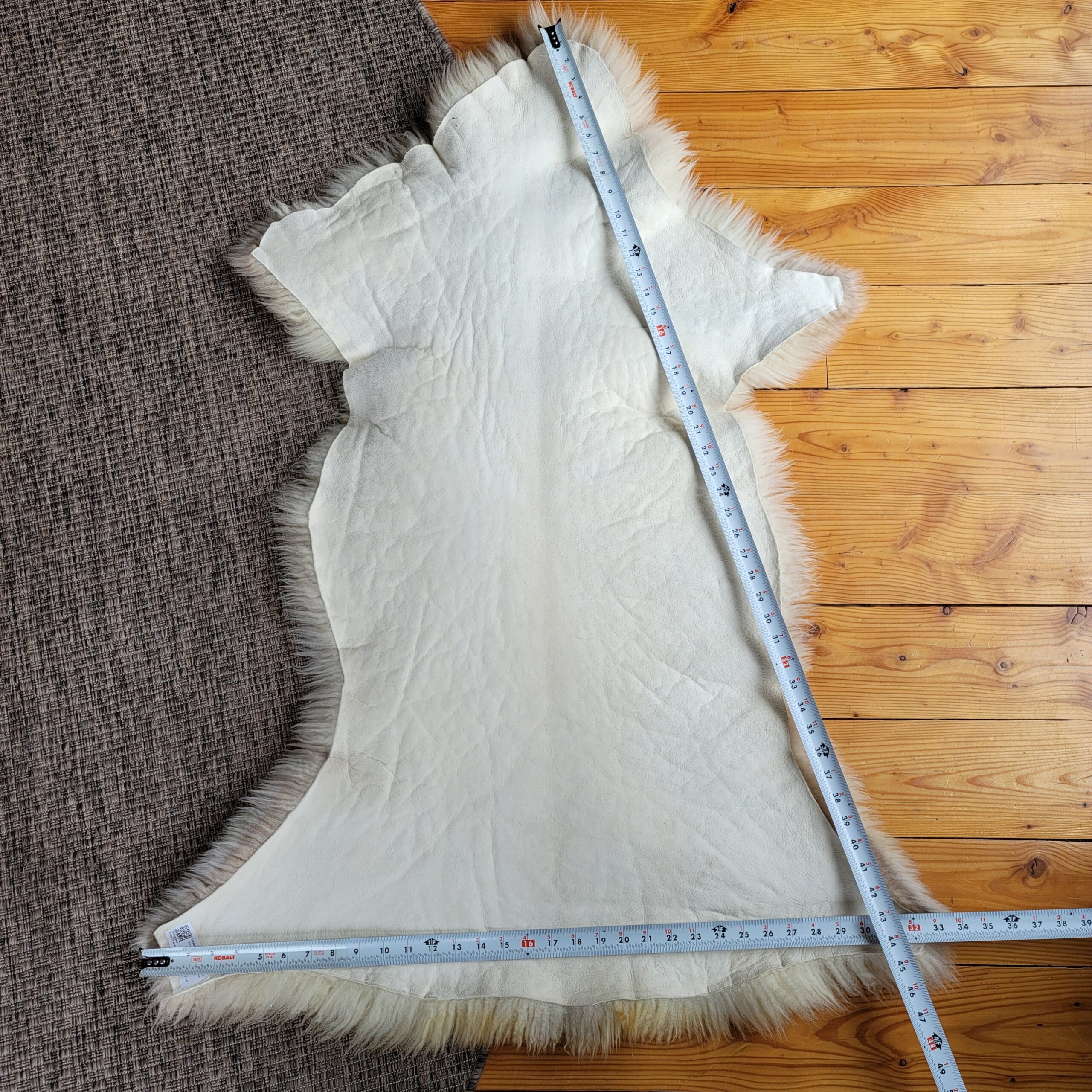 Rare German Sheepskin – Silky Wool & Supple Backing – 47" × 34" - Image 6