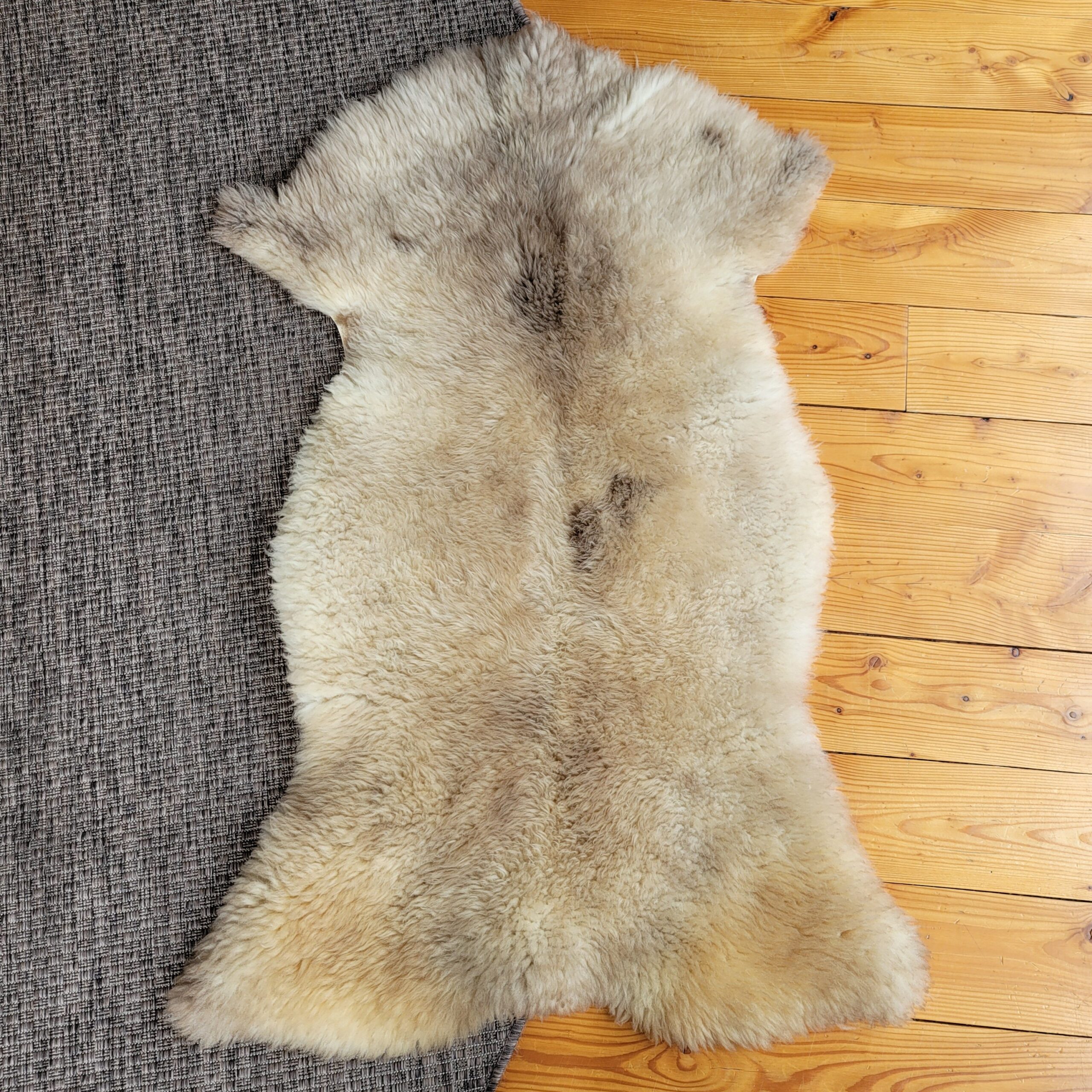 Rare German Sheepskin (Copy) Natural tan dense soft wool 46" x 30" - Image 4