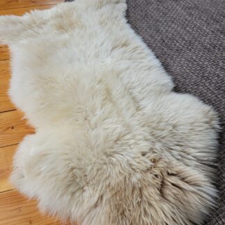 Rare German Sheepskin – Compact, Soft-Wool Throw – 44" × 27"